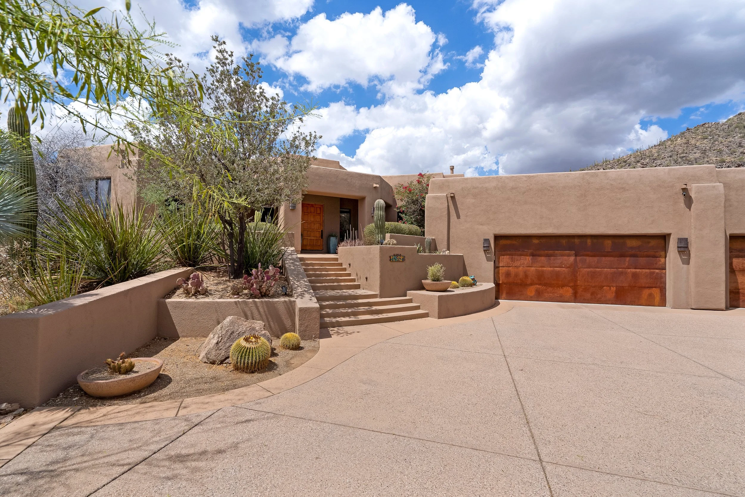 1 Front Yard-2.jpg