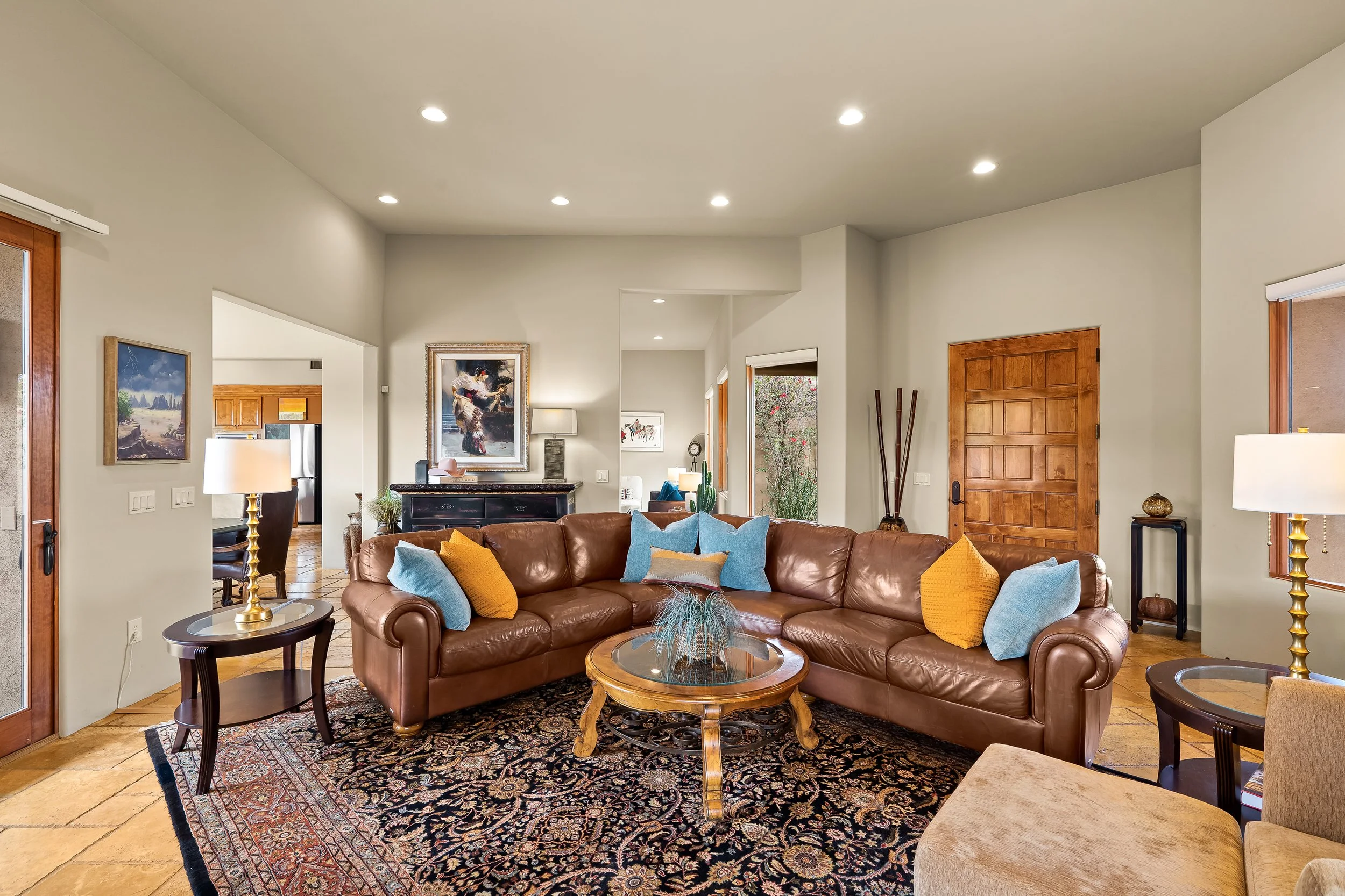 2 Interiors-8.jpg
