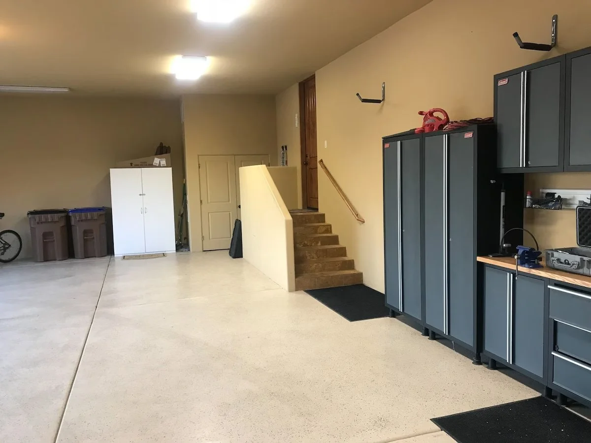 garage.jpg