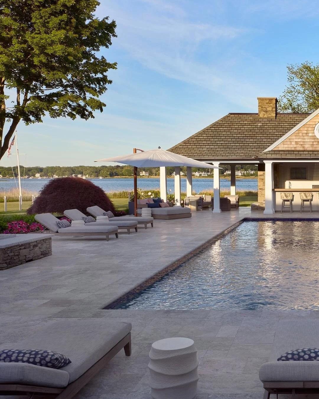 As the summer comes to a close, enjoy those moments by the pool and the sea. We are so very lucky to have clients like this in our lives. They are the penultimate. ❤️❤️❤️

📸 by @petermurdock_photo