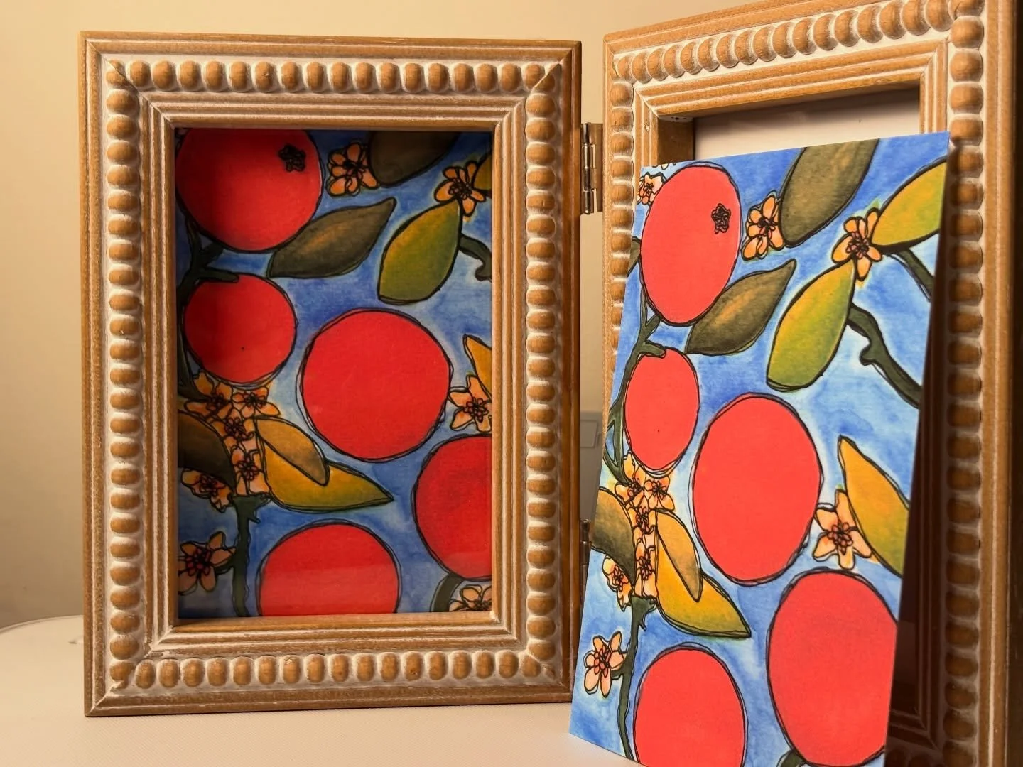 I&rsquo;ve made a high quality print of my most recent painting ~ it&rsquo;s now available on my shop🍊(link in bio)

I am amazed by how good they turned out, the colours are vibrant and the outlines are so classy and delicate.✨

 I added the details