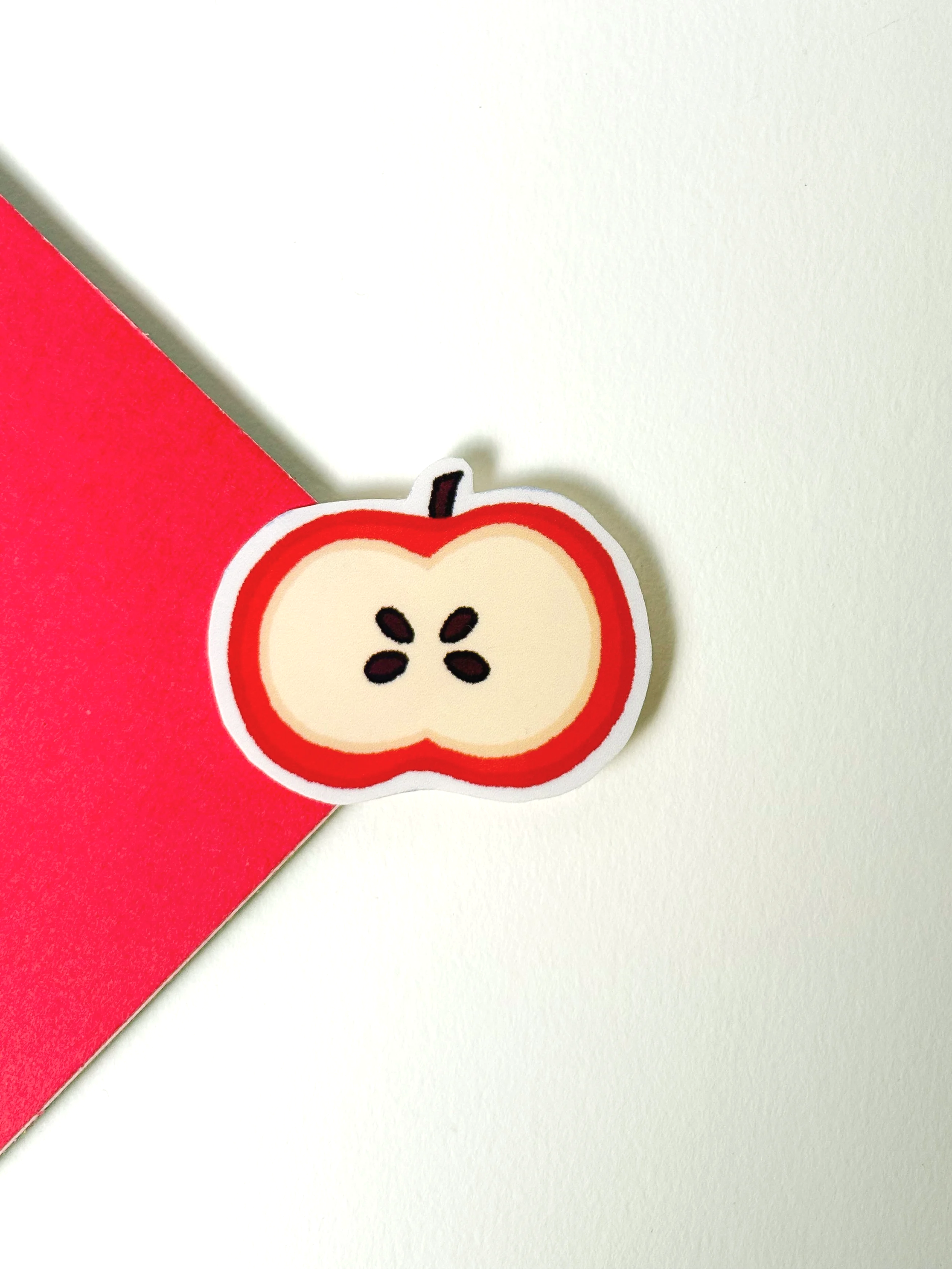 Full+apple+in+red+bckgrnd.png