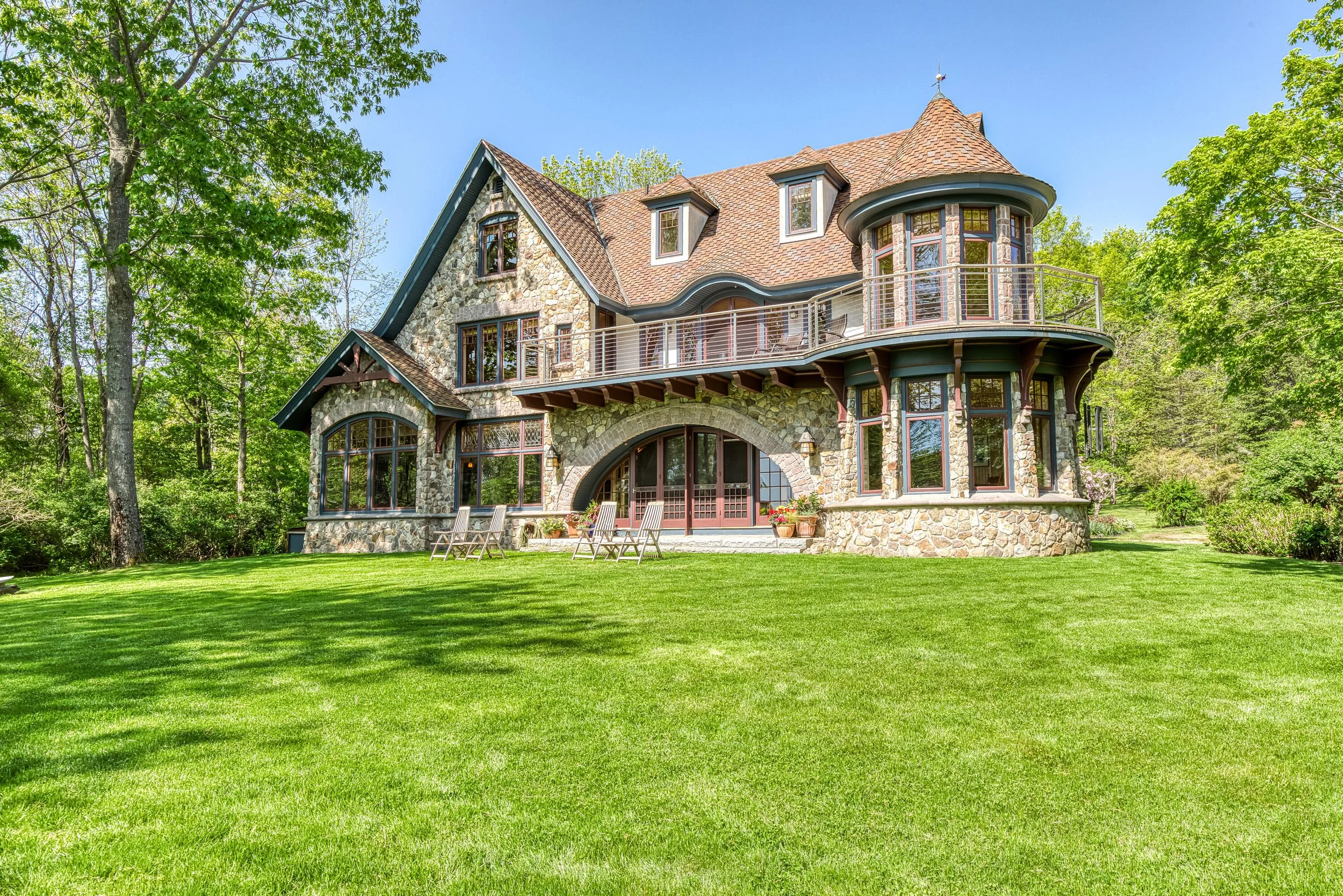 Town &amp; Shore – Chebeague Island Stone House