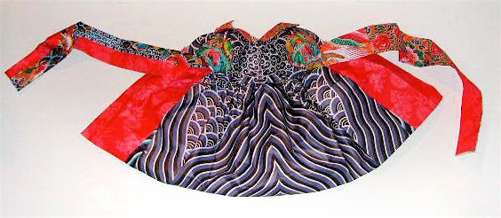  THAI KIMONA DRESS    Thai paper and thread  24" X 60" X 5"  2003  