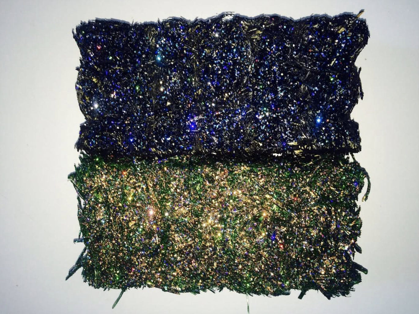  BLUE OVER GREEN  
 Straw bales, acrylic spray, & glitter 
26” X 5” X 6”  
2017 
 