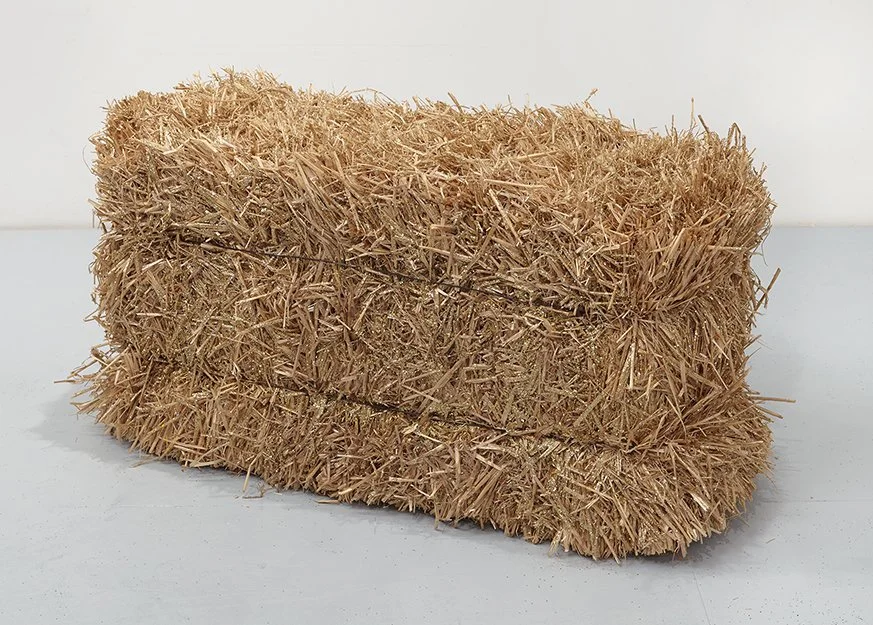  PRINCESS  
  Straw bale, spray acrylic
and glitter  2' X 4’ 2"  
2016
 