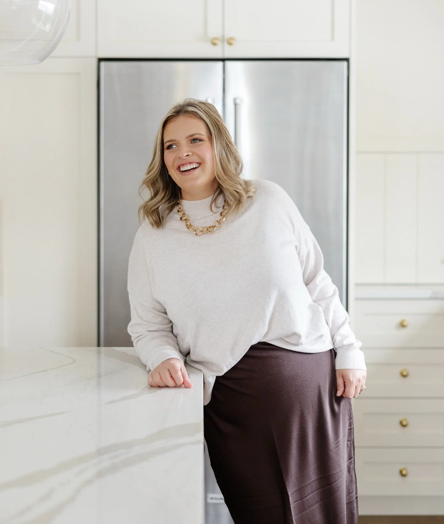 I&rsquo;m Amber! 

Principal designer and founder of Studio Cole.

✨ My design style is rooted in timelessness. I love layering textures and materials to create spaces that feel authentic and effortless. 

✨ I&rsquo;m a firm believer that homes are m