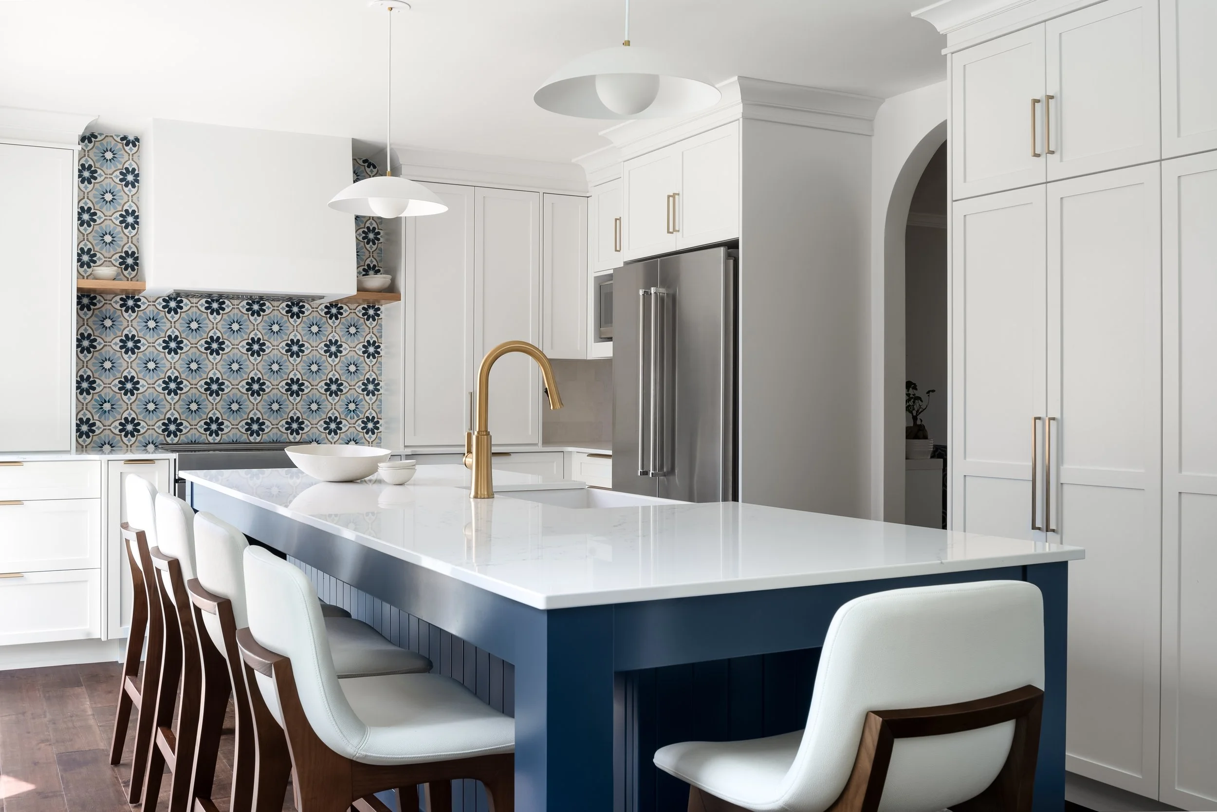 Navy Island Farmhouse Sink, White kitchen gold hardware, Kitchener, ON.jpg