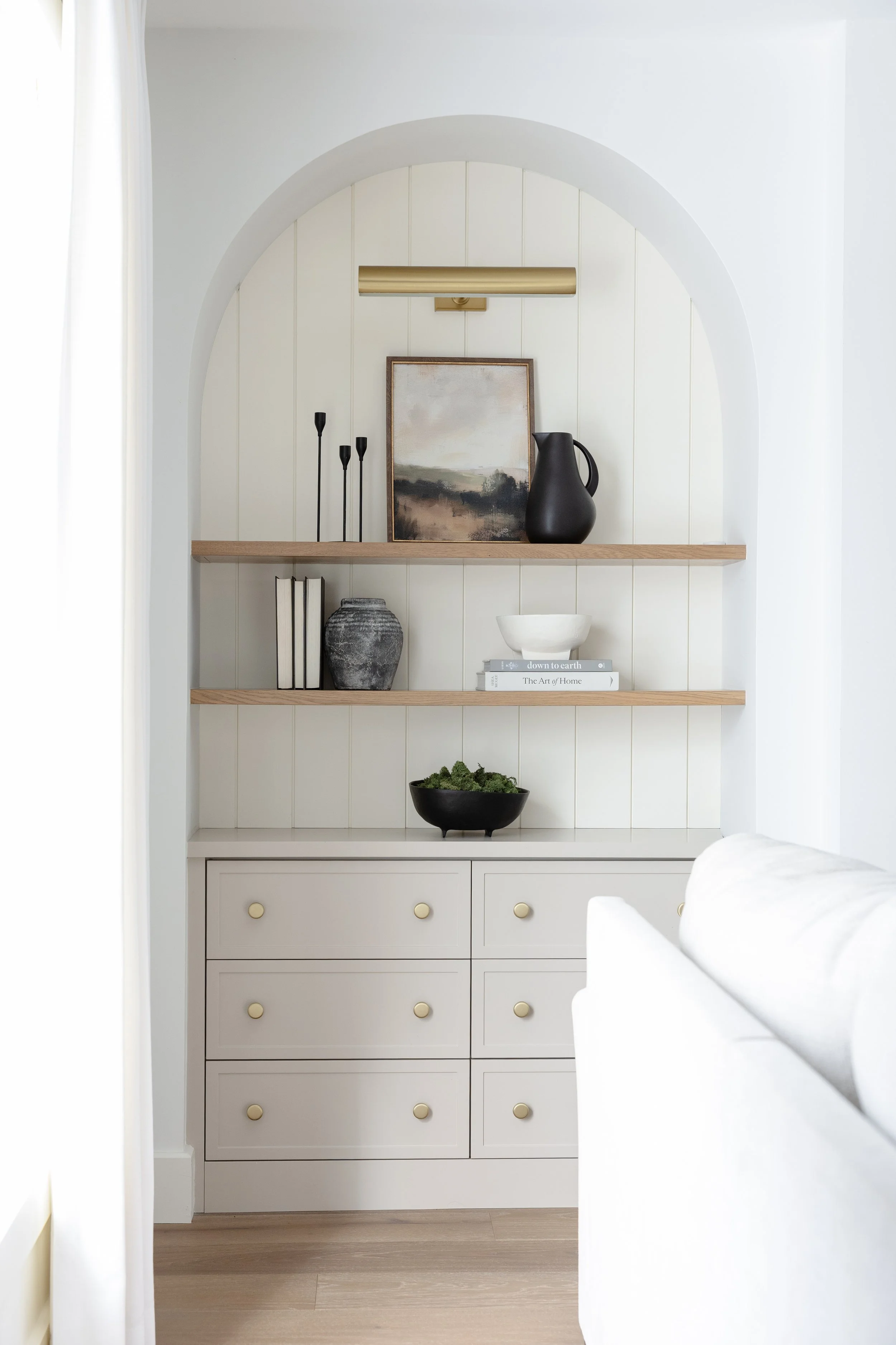 burlington-livingroom-decor-shelves-styling.jpg