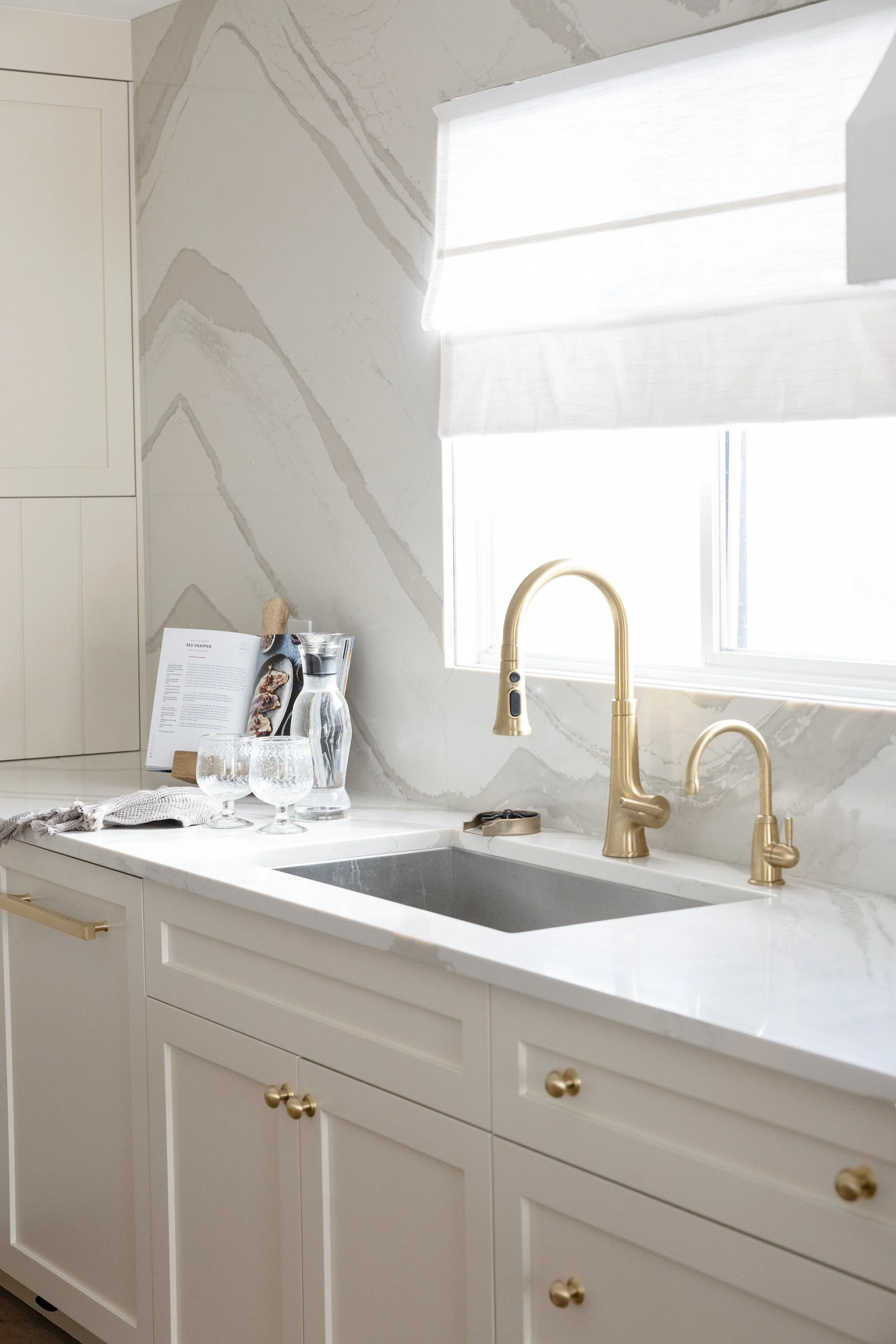 Modern Organic Kitchen Design in Burlington, ON.jpg