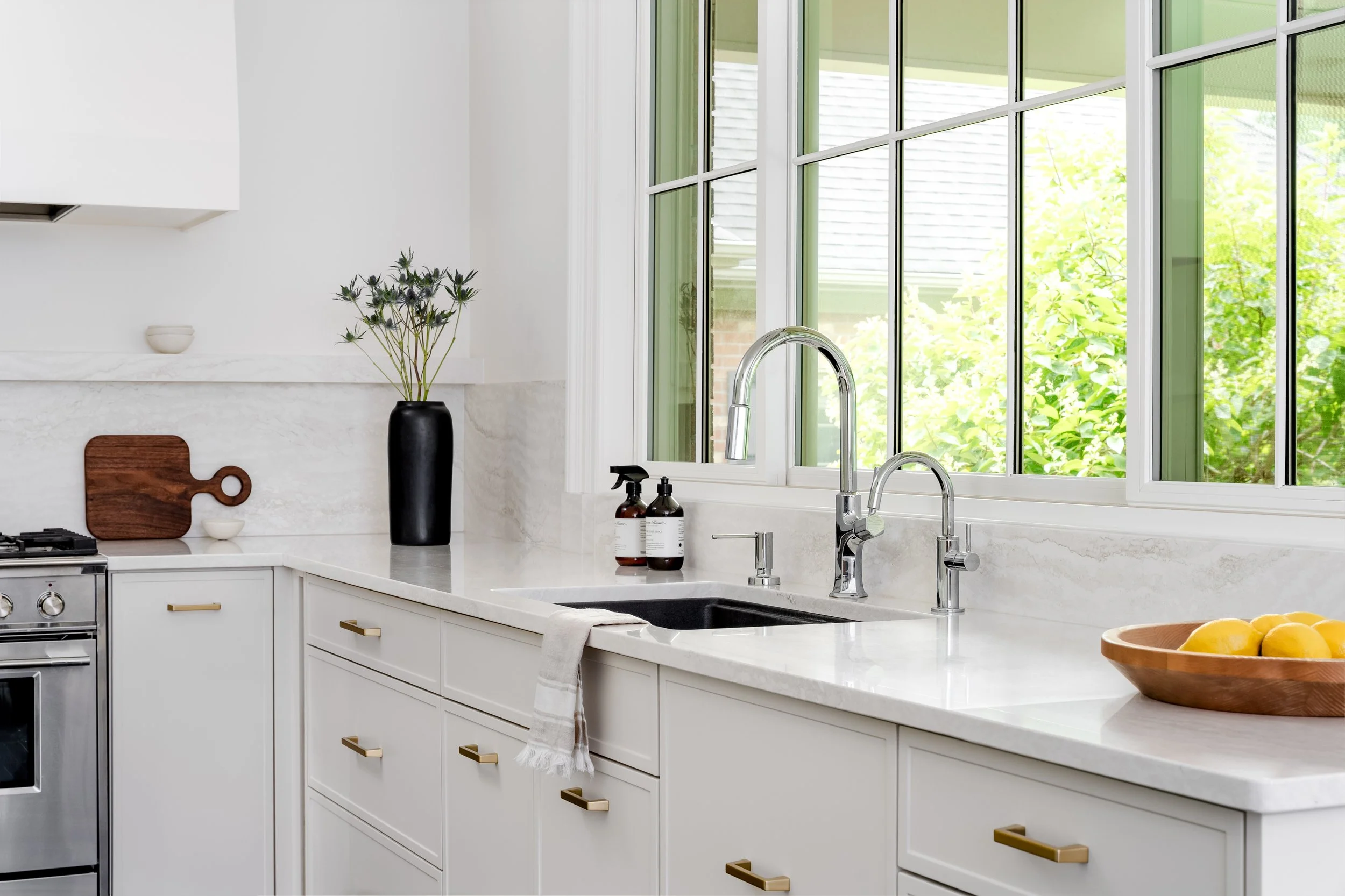 modern timeless kitchen design, Cambridge, ON.jpg