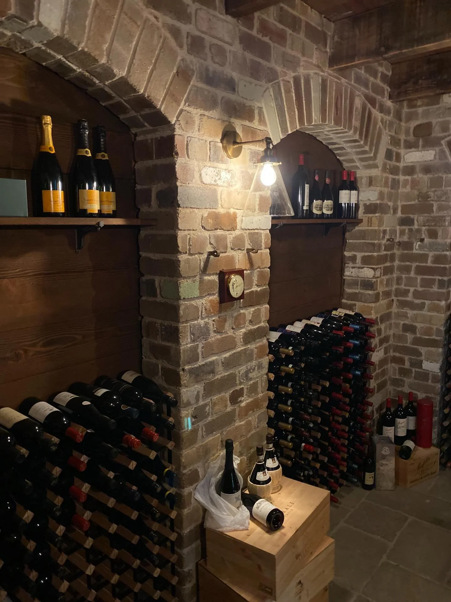 WINE AND FINE BRICKWORK 🍷🔥🧱