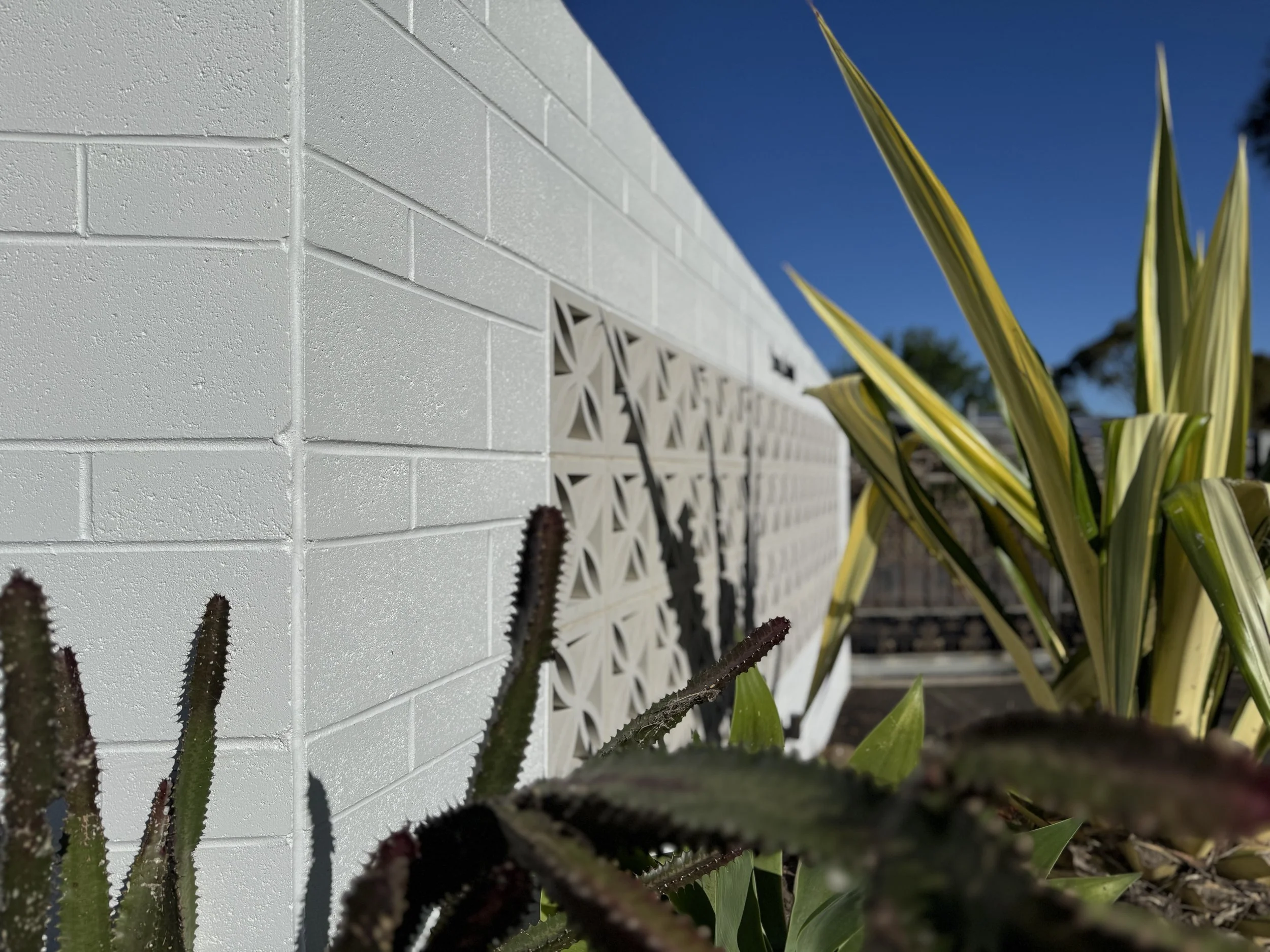 Coolangatta Breeze Block Entryway