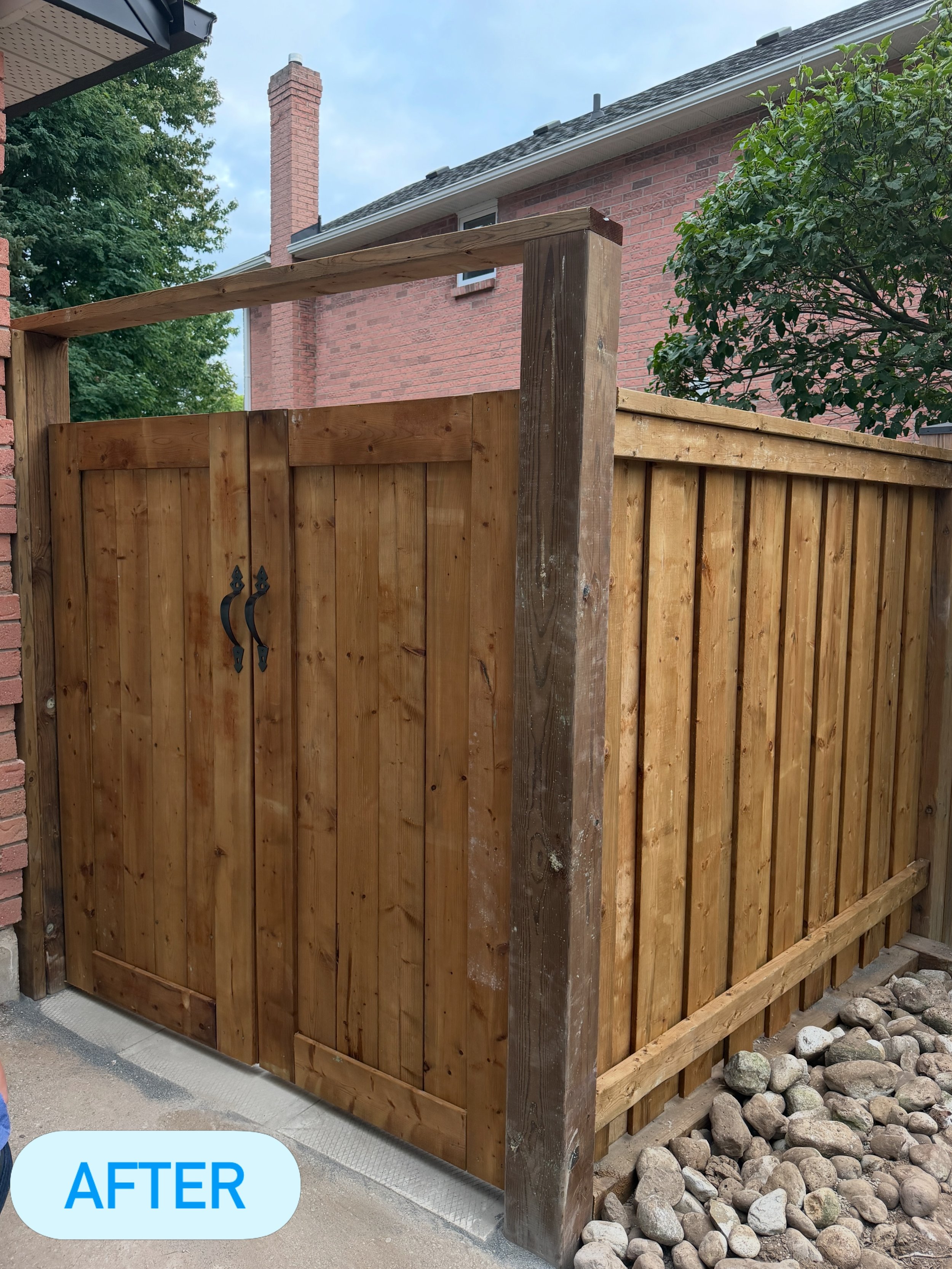 Cambridge transformation complete ✅

We replaced and widened the existing pathway, built a new 6x6 pressure-treated retaining wall, replaced the old fence section with a new fence and double gate, then finished everything off with fresh sod.

Three l