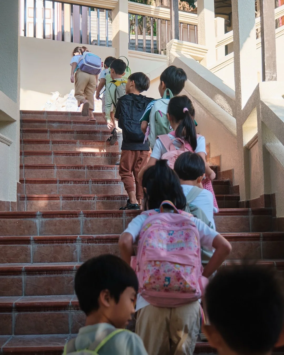 The beauty of Waldorf education lives in the moments.

A moment of curious wonder.
A moment of quiet connection.

A moment of meeting an inner struggle.
Followed by a moment of courage.
Then a moment of rising to the challenge.

A moment of rooting c