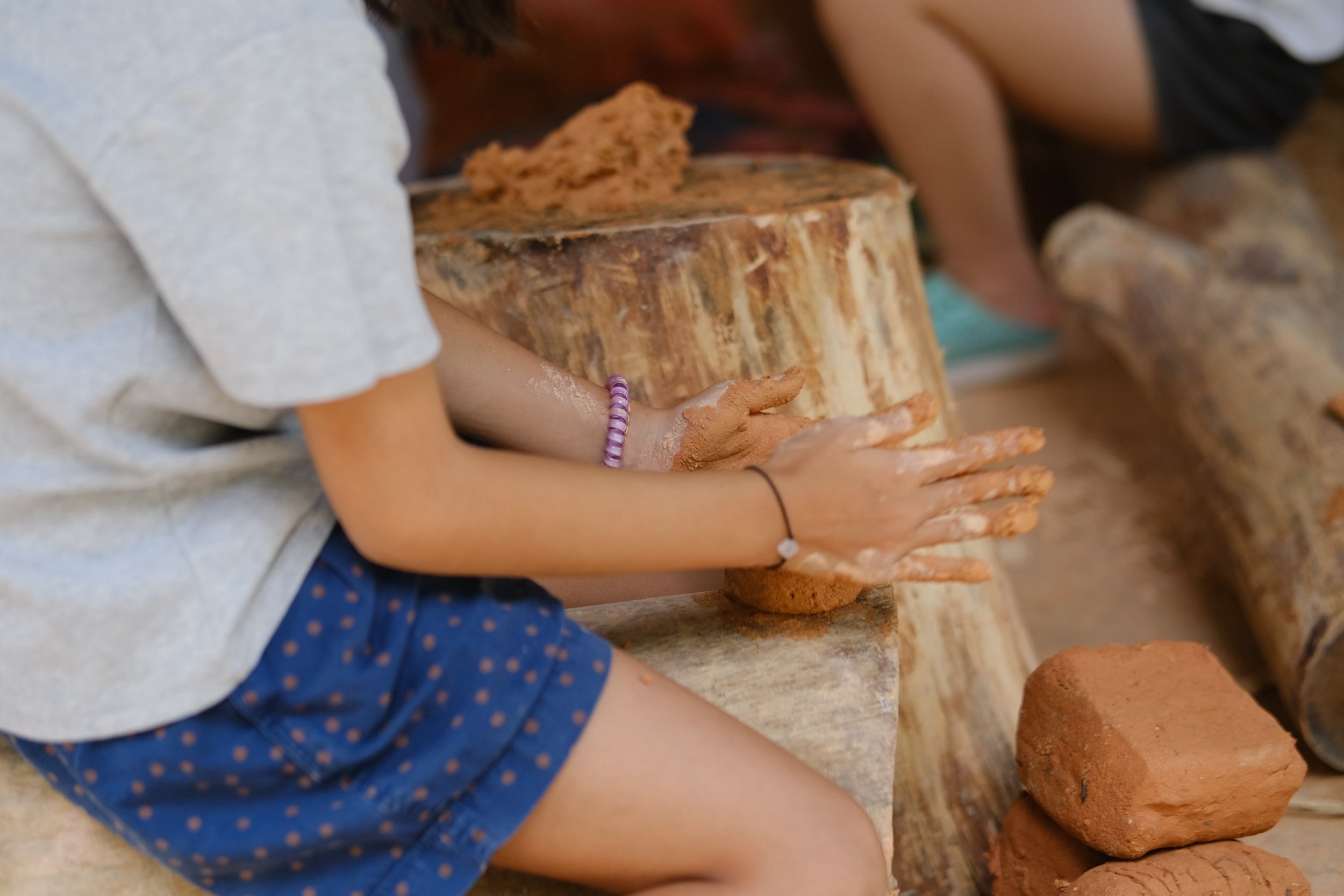What does true integrated learning look like? 

The past few weeks, our Grade 3 students connected the dots between history, science and physical labour. While studying &rdquo;Shelter&ldquo; in their Main Lesson, they craft their own clay bricks duri