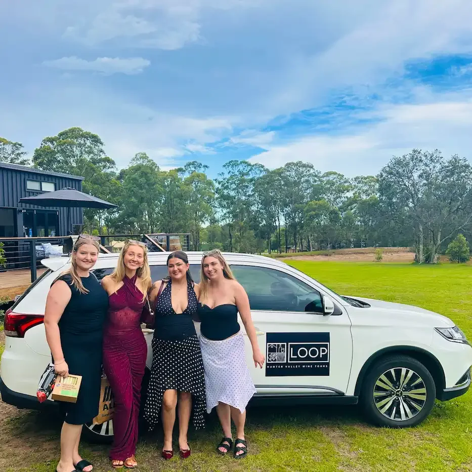 girls hunter valley day out with loop tours