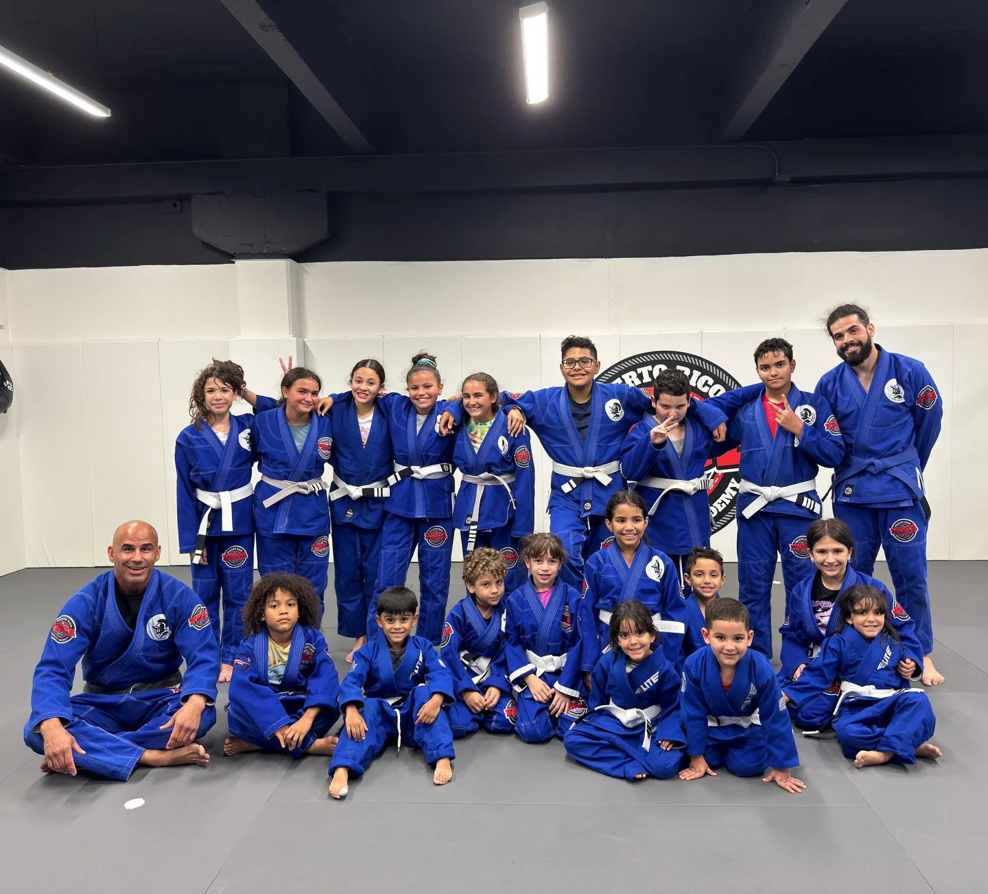 These kids are strong, brave and full of heart. 

Join us for a free kids jiujitsu class.
See schedule and DM for info! 

Ven y visitanos!!! 
PRGA
Concordia Shopping Center, 
Oficina 206
Rio Piedras, PR 00924
(787) 434-8184 (WhatsApp) 
www.grapplinga