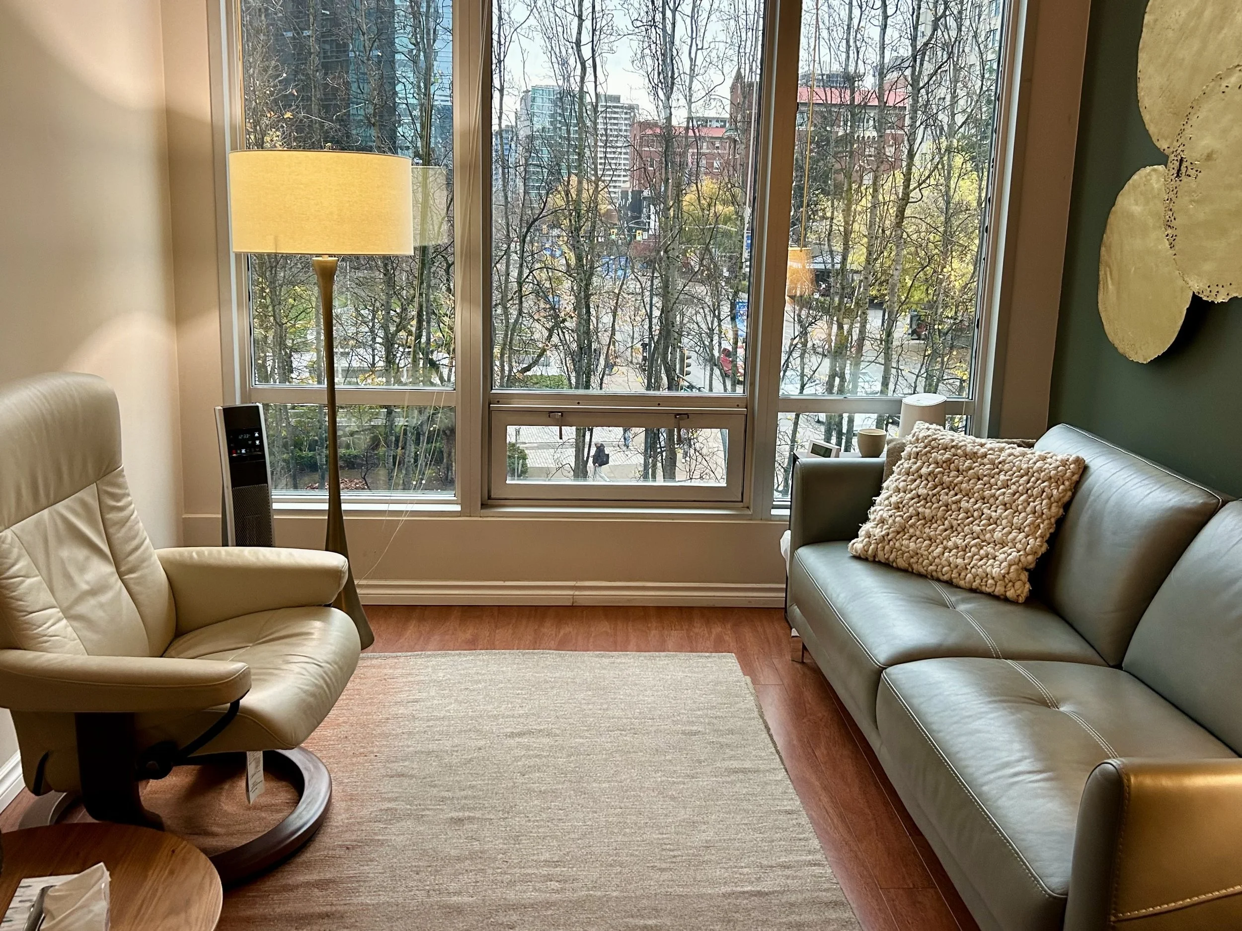 the arguments for keeping artificial intelligence out of therapy