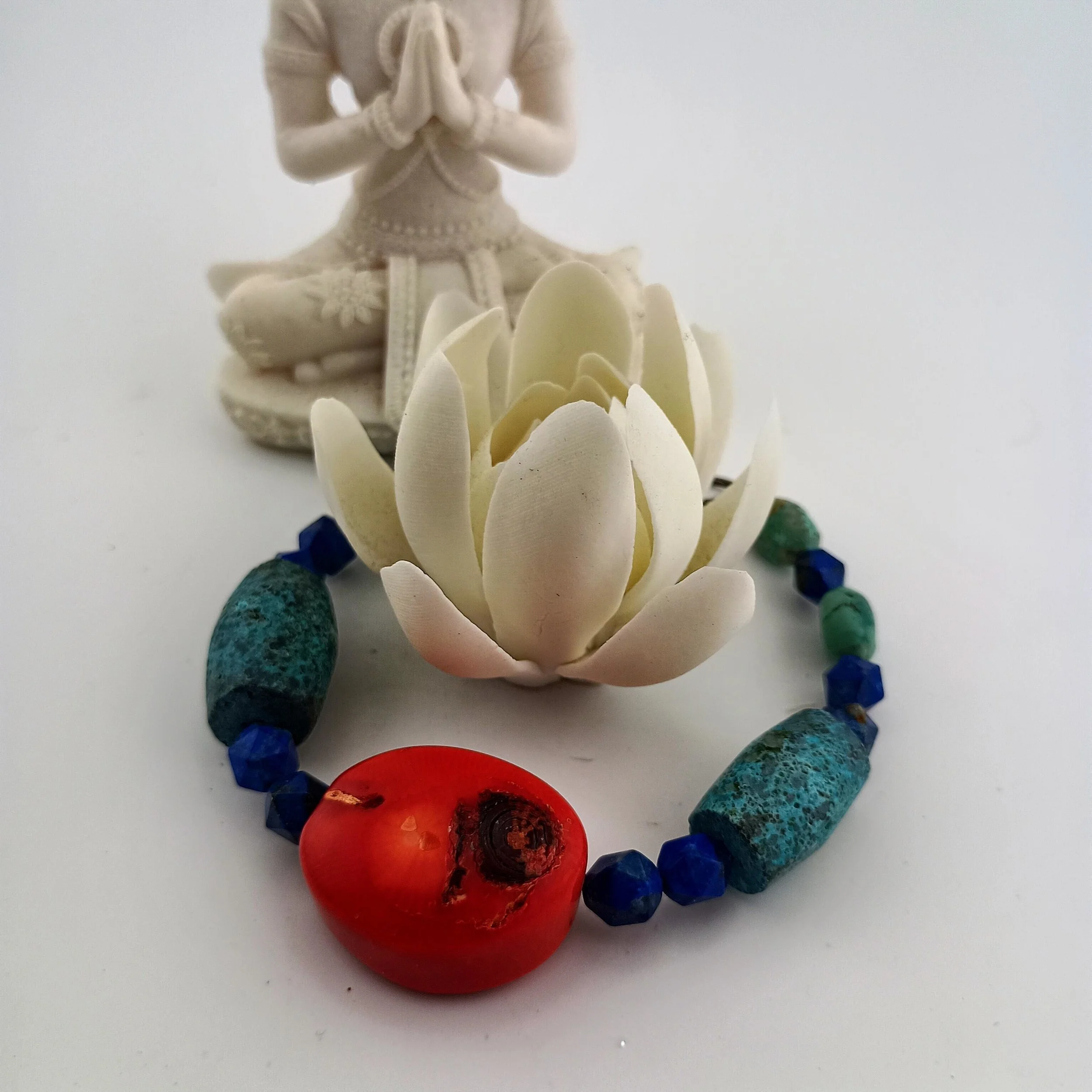 SGBB4 Lotus white Buddha close up.JPG