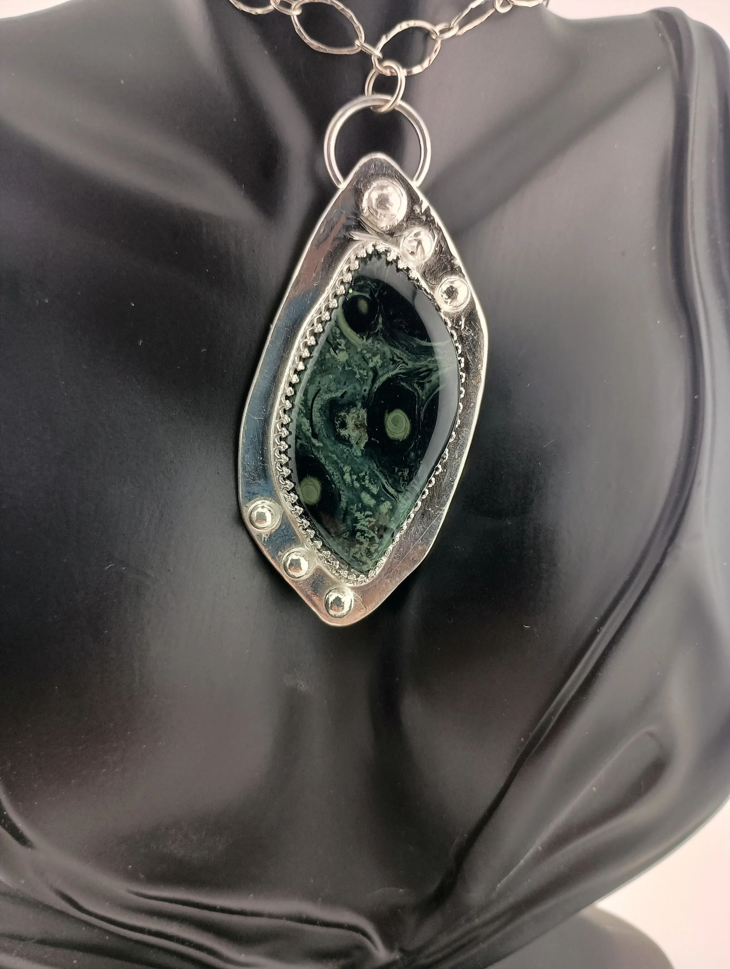 Kambaba black bust 3.JPG