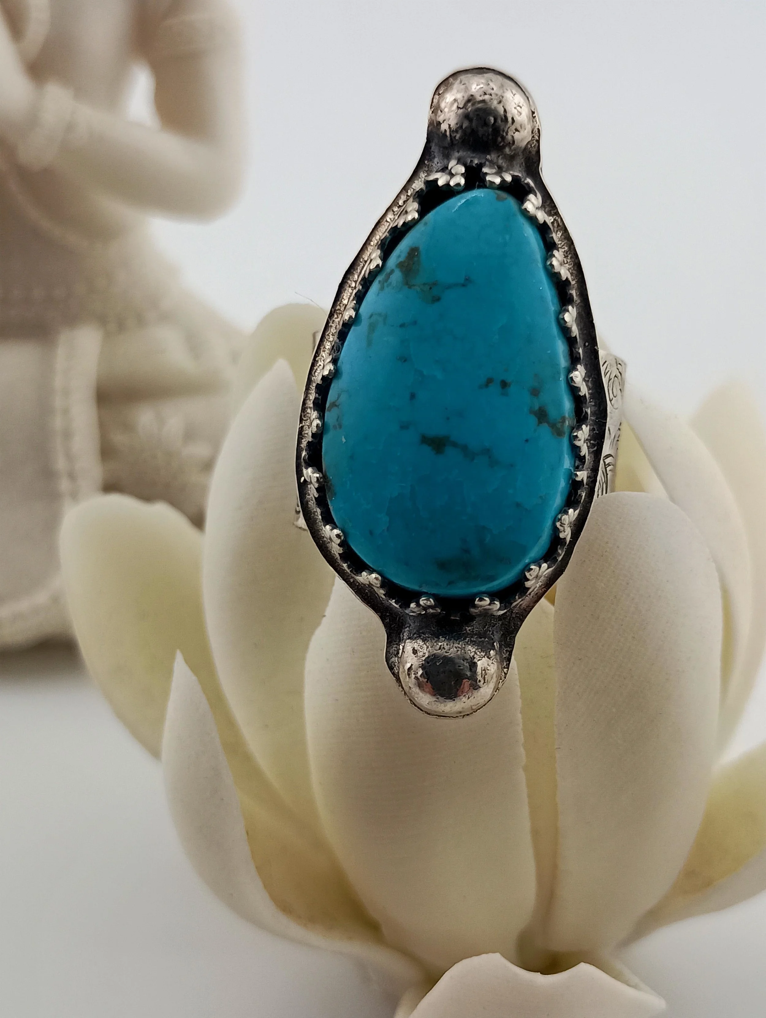 SGSR5 White lotus close up front.JPG