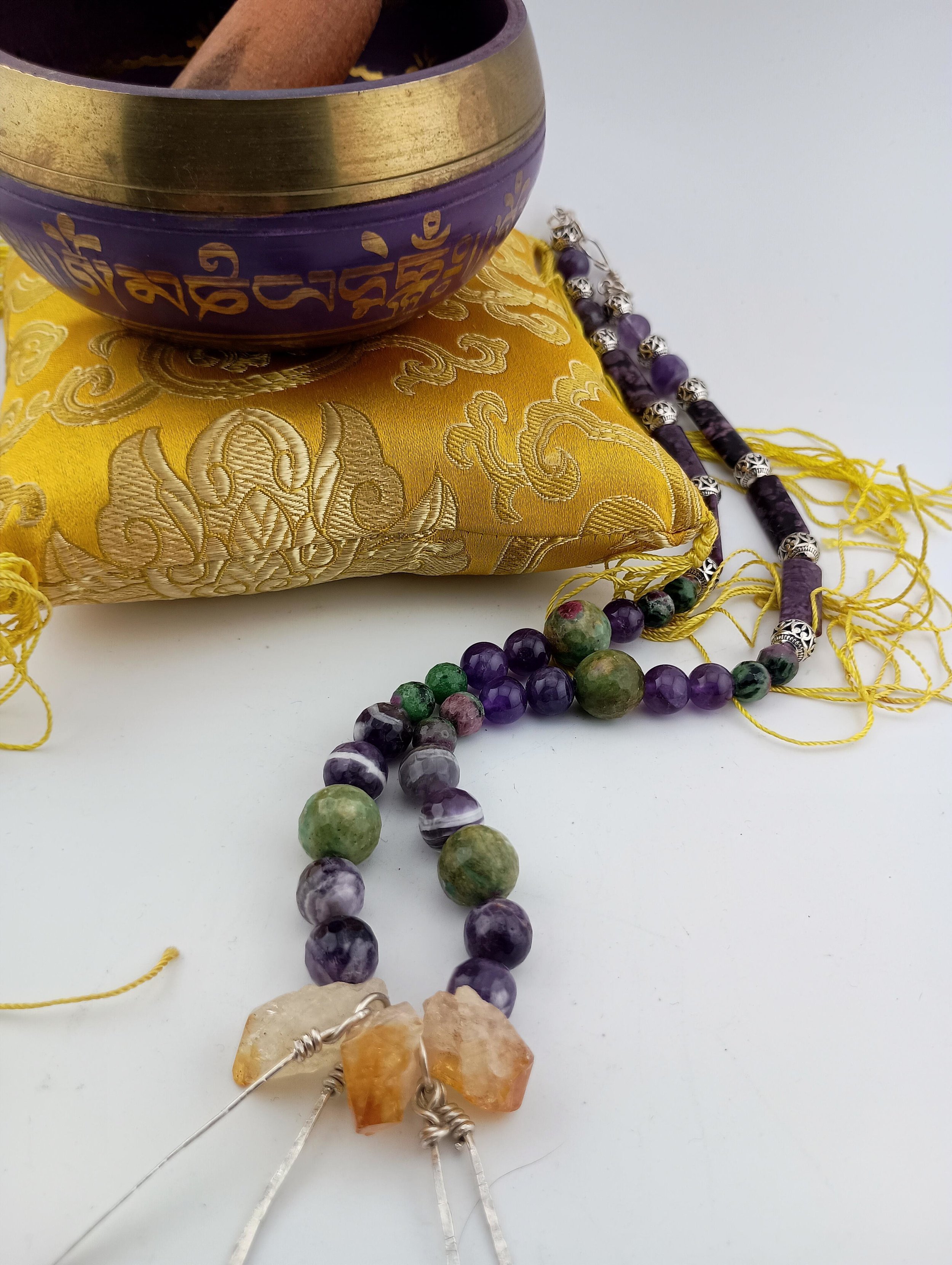 SGBN20 singing bowl close up.JPG