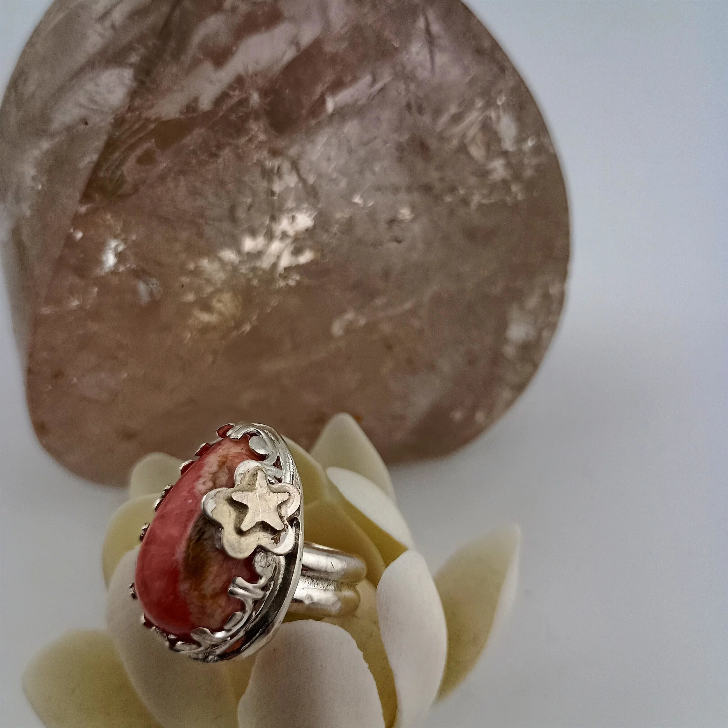 SGSR4 Quartz and white lotus.JPG