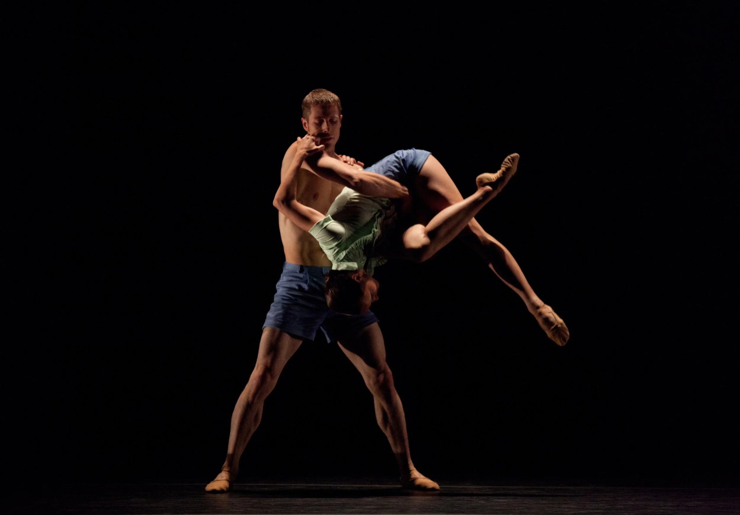 Cayetano Soto's Kiss Me Goodnight.  Aspen Santa Fe Ballet. Photo: Rosalie O'Connor.