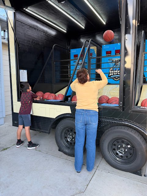 Make Your Monterey Pre-Holiday Gatherings Unforgettable with Hoop Monterey