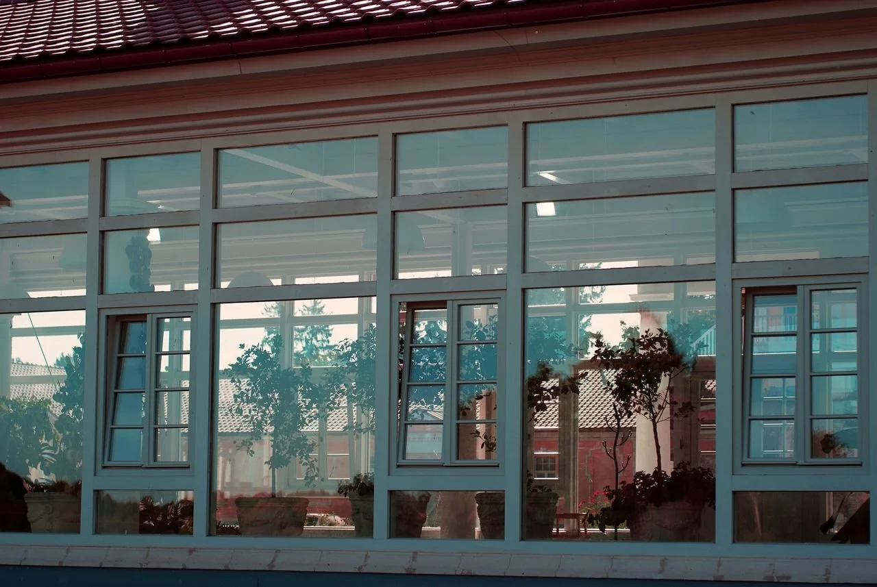 Beating Geelong’s Heatwaves: Low-E Glass, Shading, and Window Orientation