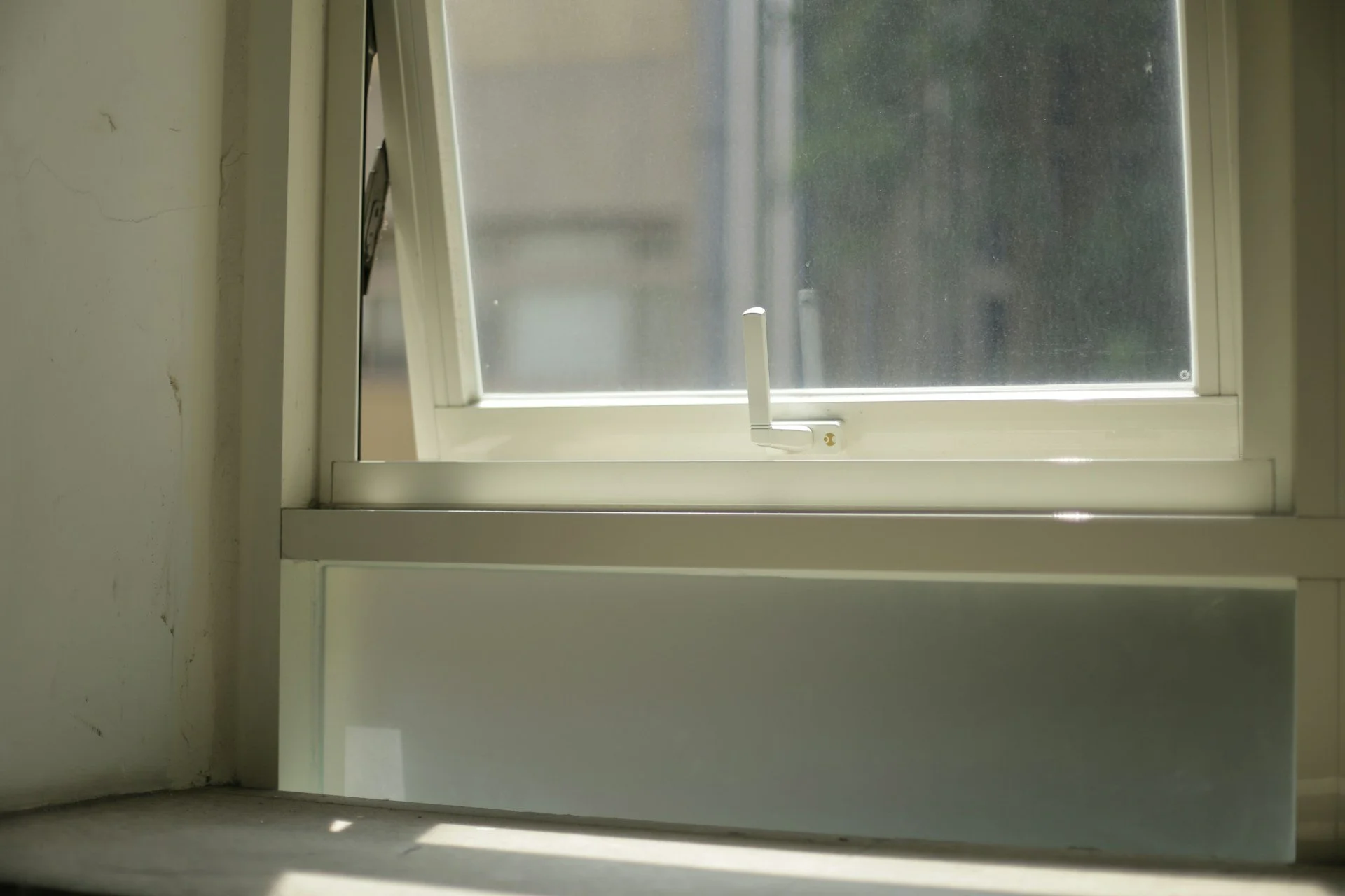 Noise-Sensitive Rooms in Geelong: Zoning, Furnishings, and Acoustic Seals