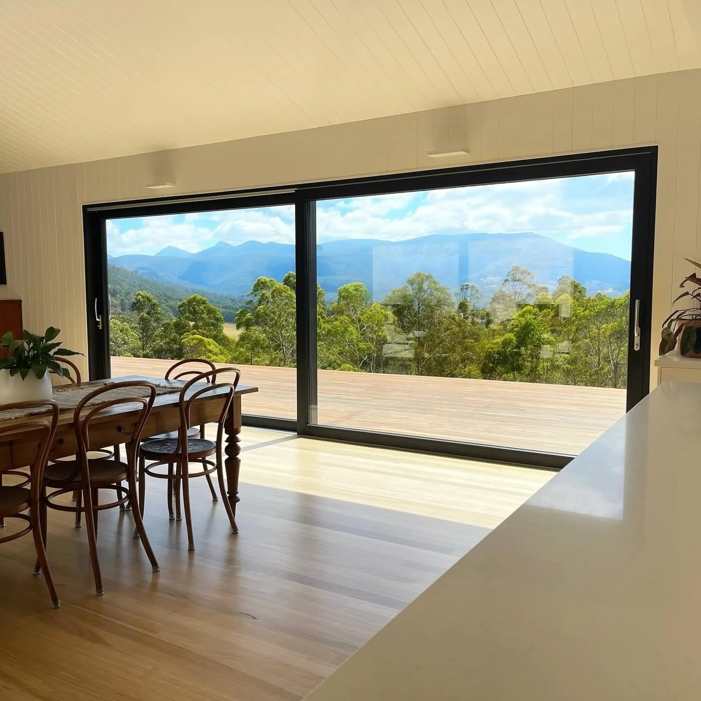 The Lift & Slide allows you to enjoy sweeping country views from the comfort of your warm, energy efficient home.