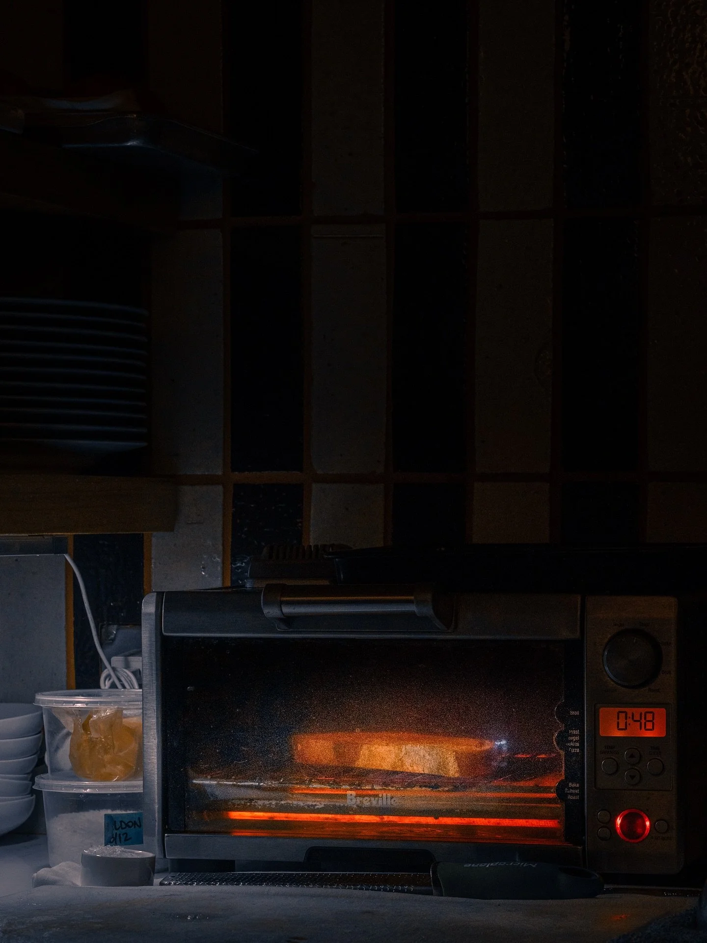I saw the toaster glow 
@travelingmerciesbar