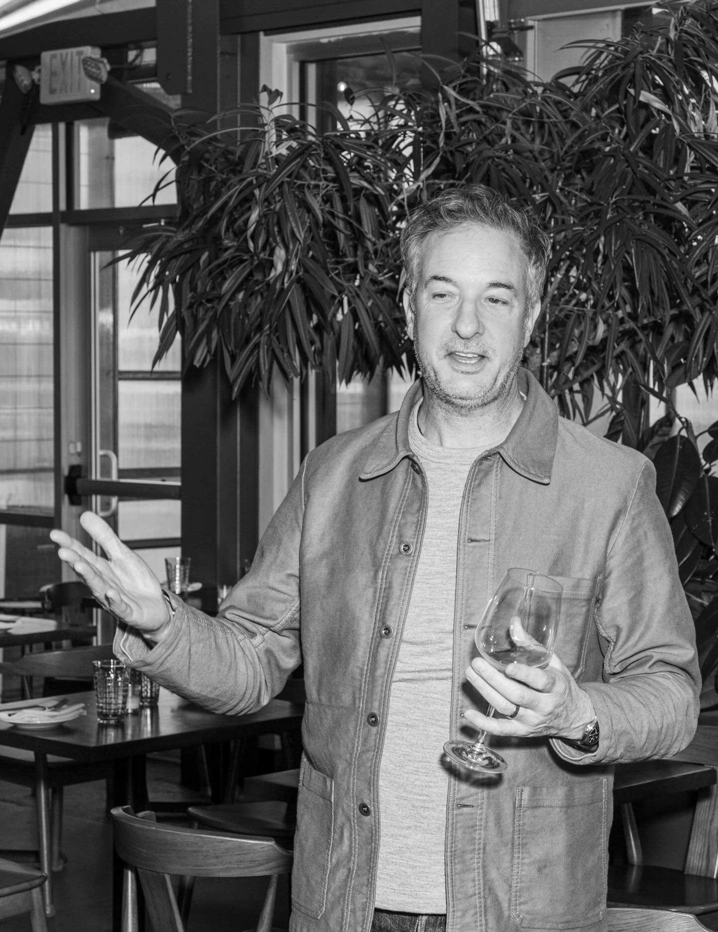 @mrbrut, @lasjaraswines and team came to @annette_scratchtotable for a wine event.  They graciously went over every bottle and told us about the history of Las Jaras.  A sublime vibe.  Enjoyed every sip. 

The one with the rainbow on it was my favori