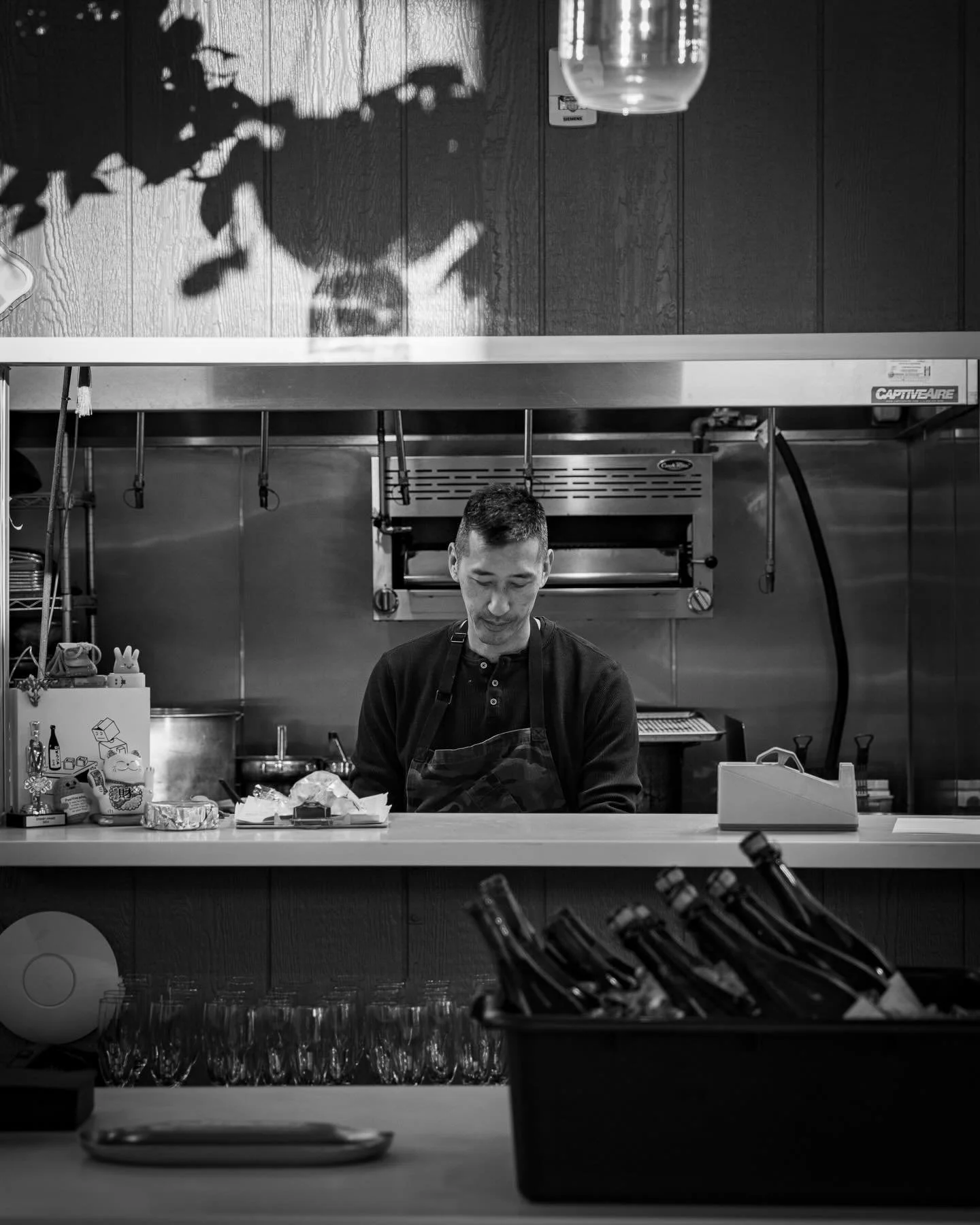 Chef @amador.acosta at the pass
@yuanwonton