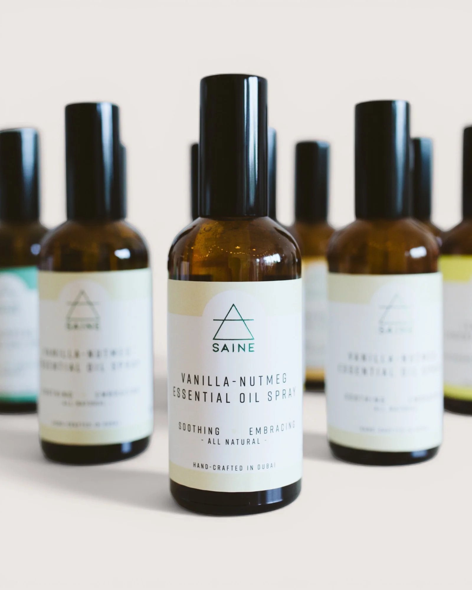 SAINE EXPERIENCE: Essential Oil Spray (Vanilla & Nutmeg)