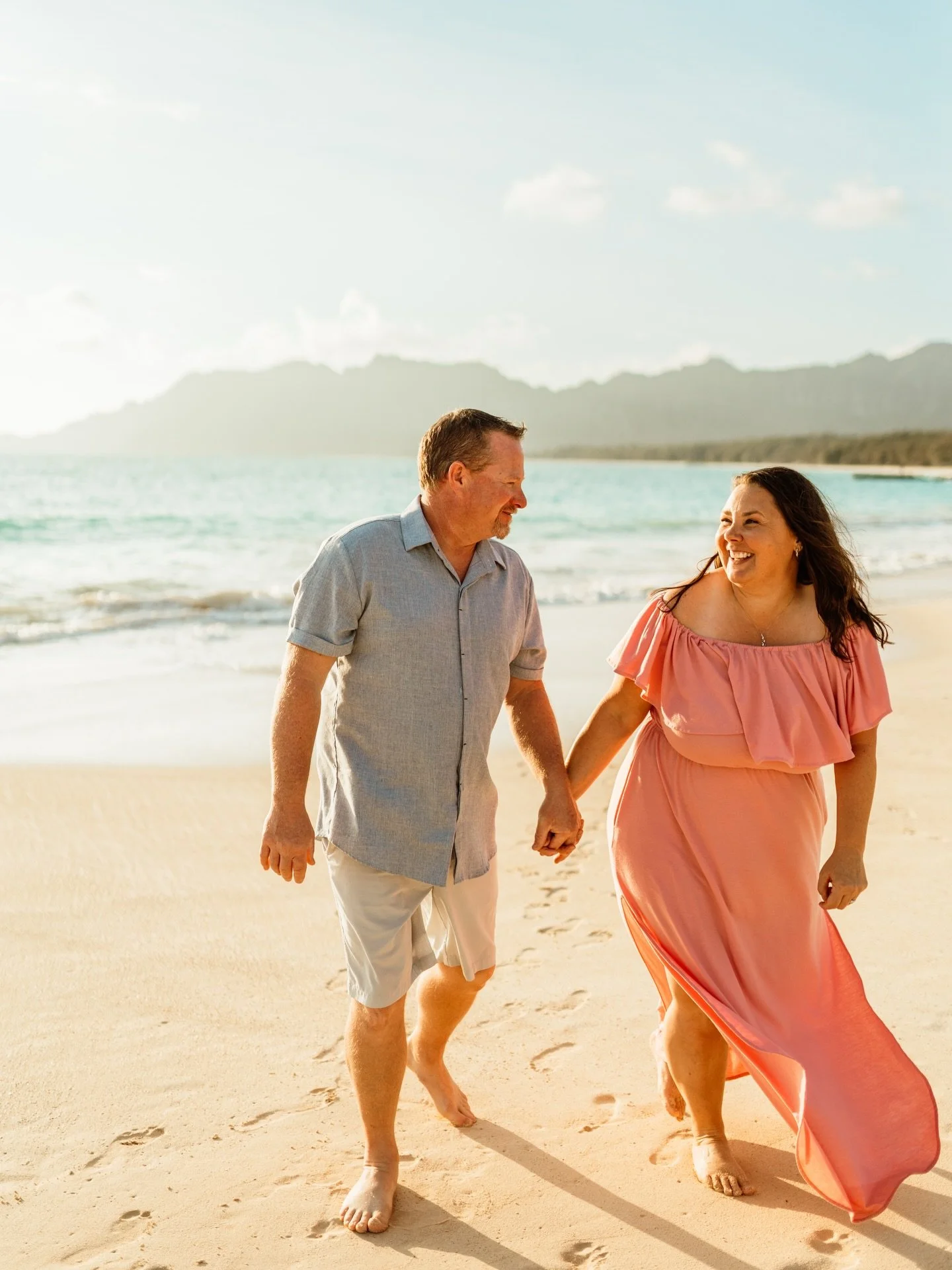 The softest light, the calmest waves&hellip; sunrise sessions are always worth waking up for! ☀️

#oahuphotographer #hawaiiphotographer #oahufamilyphotographer