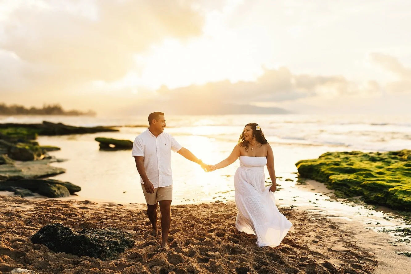 Sun-kissed moments are easily my favorite! 🤩 

#hawaiiphotographer #oahuhawaiiphotography #oahufamilyphotographer