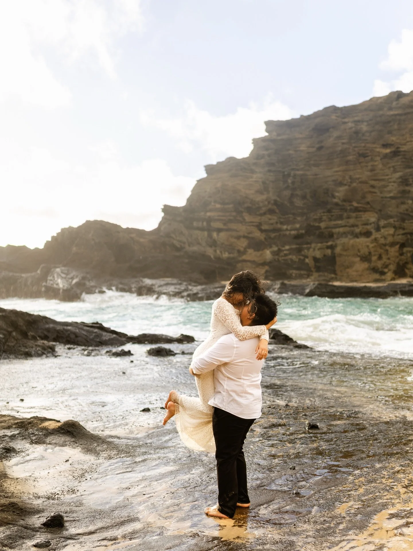 I L O V E LOVE! 🤍🫶🏼 This elopement was nothing short of amazing and it brought me back to the days I used to shoot weddings but better! Elopements are intimate, special, quiet and fun! They are all about the couple and that alone is so special. 

