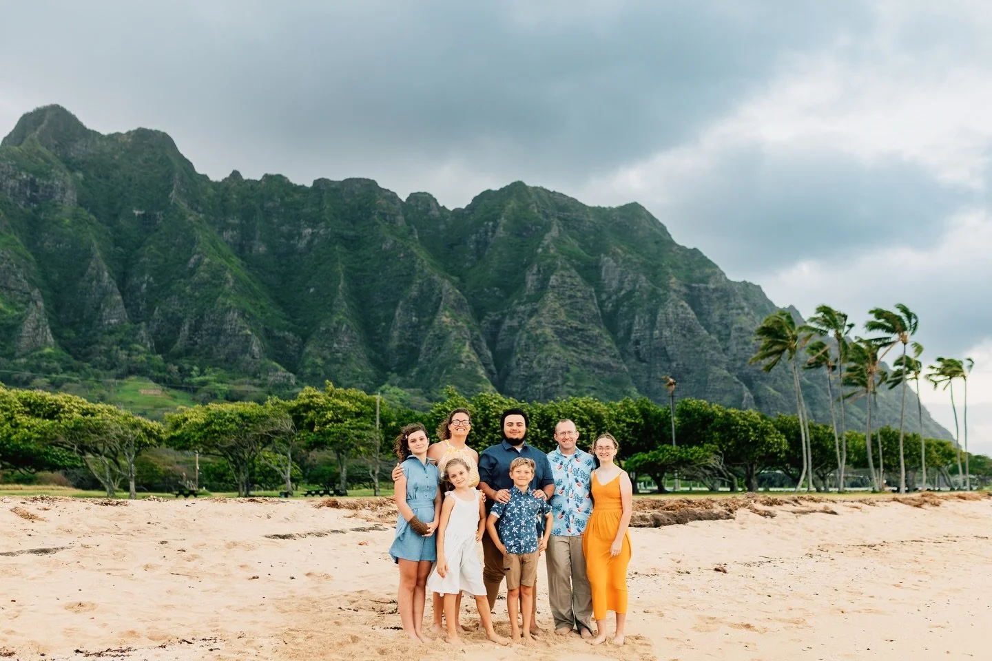 I first met this family in Alabama and got to reconnect here in Hawaii! Their original shoot had to be rescheduled due to a storm and I&rsquo;m so glad we held off and waited! 🙌🏼

#oahufamilyphotographer #hawaiifamilyphotographer #oahuphotographer 