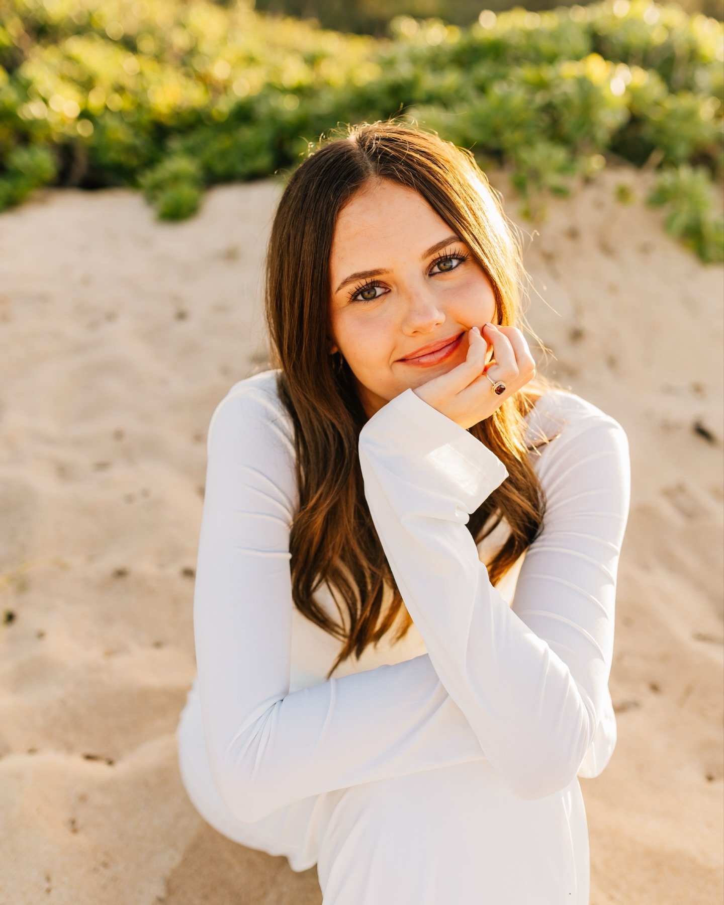 This girl radiated sunshine and glowed from within! We had the best time during her senior shoot! ☀️

#hawaiiphotographer #northshorephotographer #oahuphotographer #oahuhawaiiphotographer #seniorphotoshoot