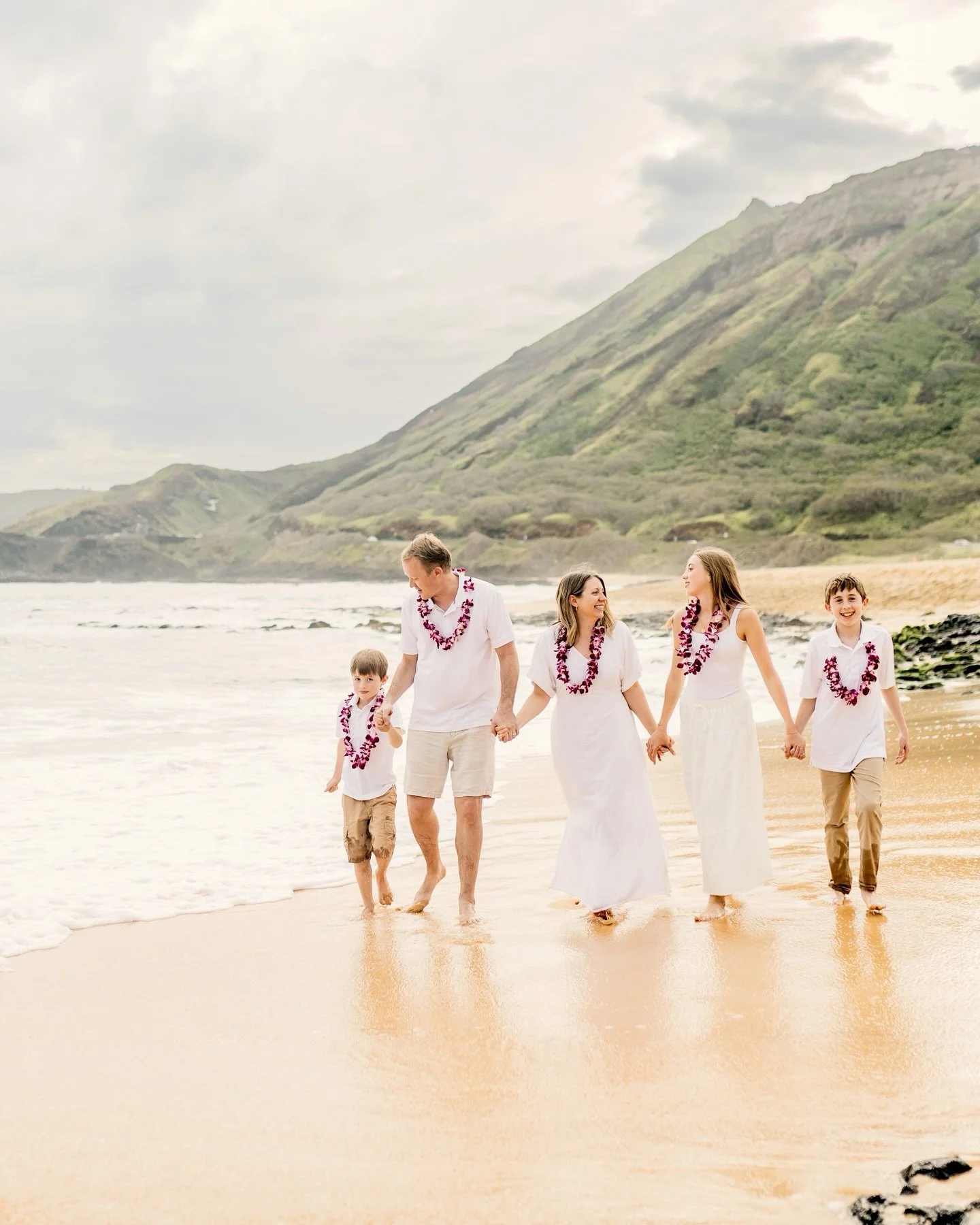 Book the photographer on your Hawai&rsquo;i trip because these moments deserve more than just a memory.

Long after the tan fades and the trip ends, this is what you&rsquo;ll hold onto&hellip;the laughter, the connection, the way it all felt.

Truly 