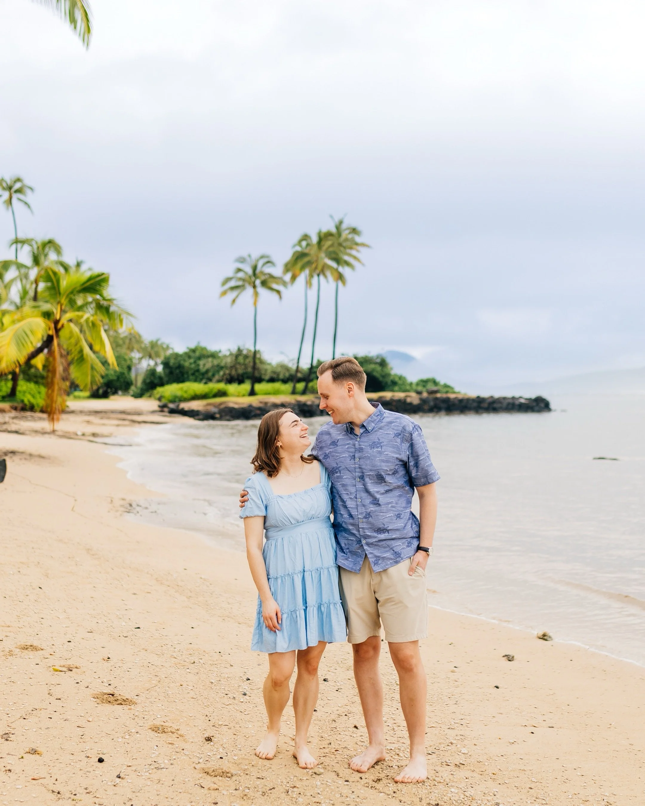 We didn&rsquo;t let the rain stop us! This couple was so sweet and fun! 🤍

#oahucouplesphotographer #hawaiiphotographer #oahuphotographer #northshorephotographer #oahuhawaiiphotographer