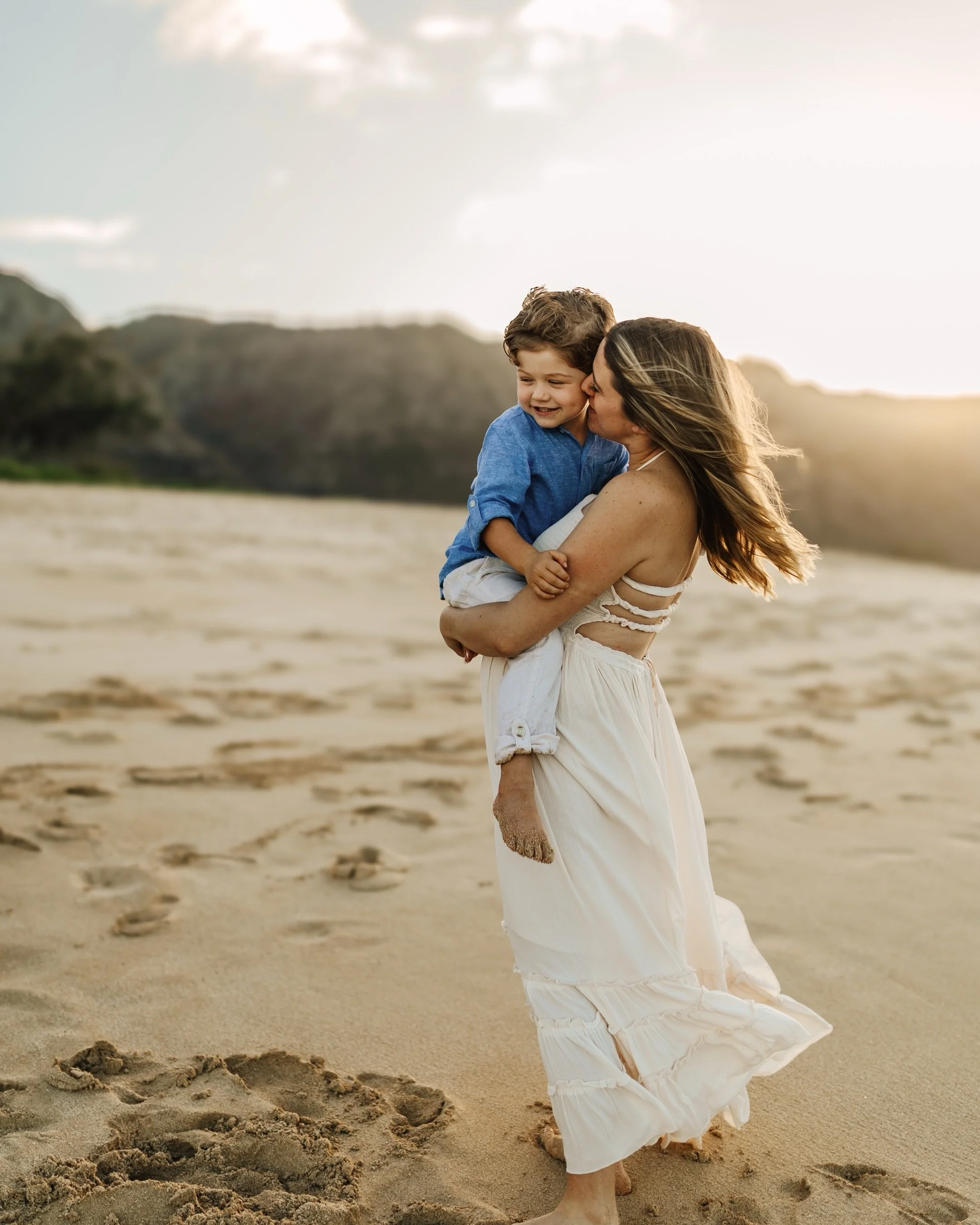 To the mamas in every season the ones rocking babies to sleep, chasing toddlers through the sand, hugging grown babies a little tighter, and soaking in every fleeting moment in between..these are the days you&rsquo;ll want to remember forever. 🤍

Mo