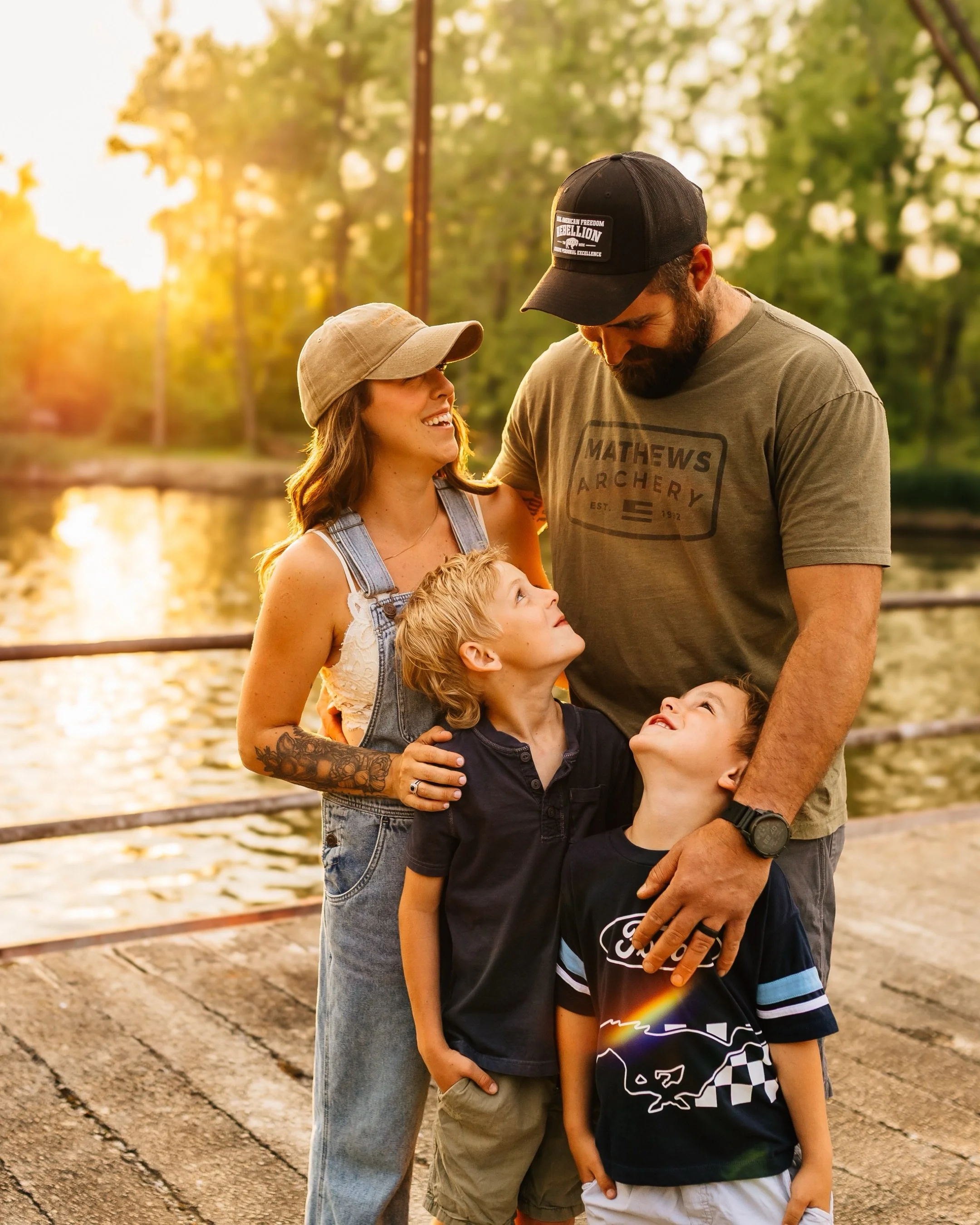 When you&rsquo;re visiting home and your childhood best friend has vision. 😍 We fully committed and got all the way in the river and had the best session that fully represented their family right now! 🫶🏼 

#familyphotographer #hawaiifamilyphotogra