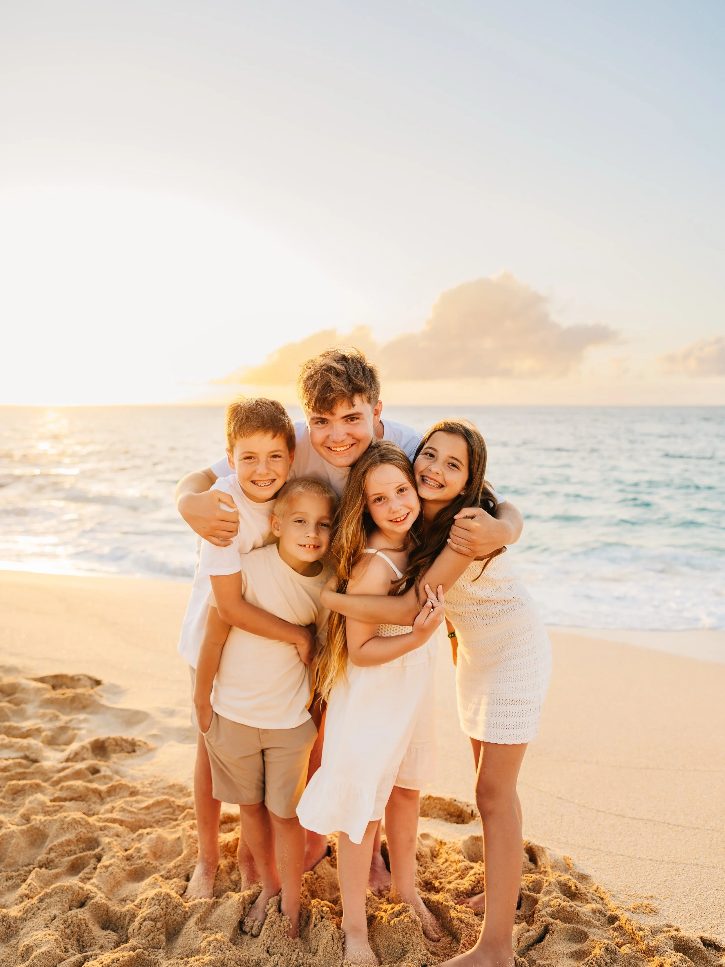 The best souvenir from Hawaiʻi isn&rsquo;t the tan, the flight home, or the things you packed in your suitcase. It&rsquo;s the memories you made together. Let&rsquo;s capture your magic together! 🤩

Watching this family laugh, play, and soak in ever
