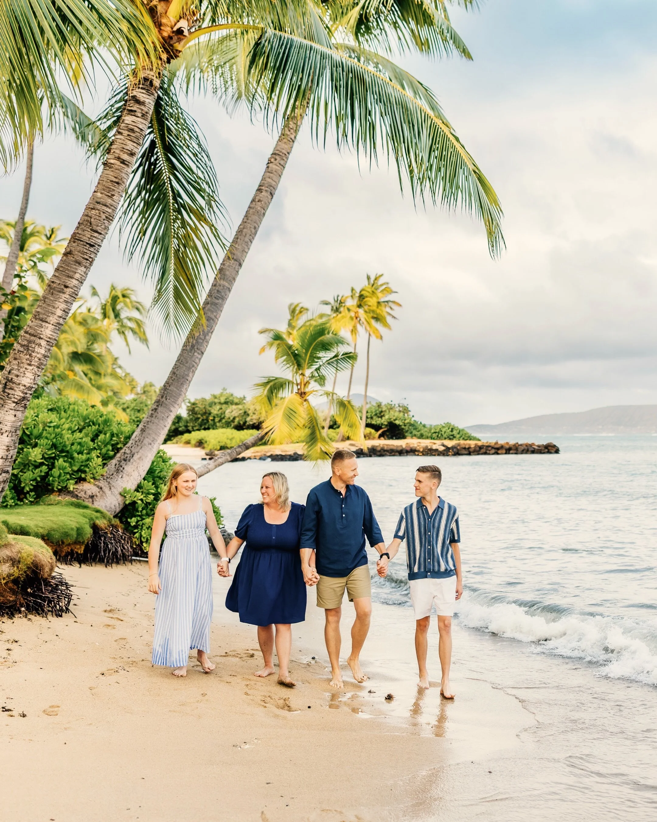 The little years aren&rsquo;t the only ones worth remembering.

There is something so beautiful about documenting who they&rsquo;re becoming. 🤍

#oahufamilyphotographer #hawaiifamilyphotographer #familyphotographyhawaii #oahuphotographer #northshore