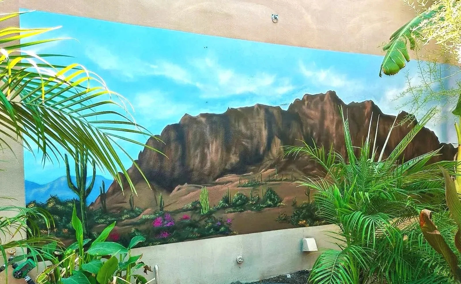 airbnb-murals-jade-bamford-02.jpg.jpg