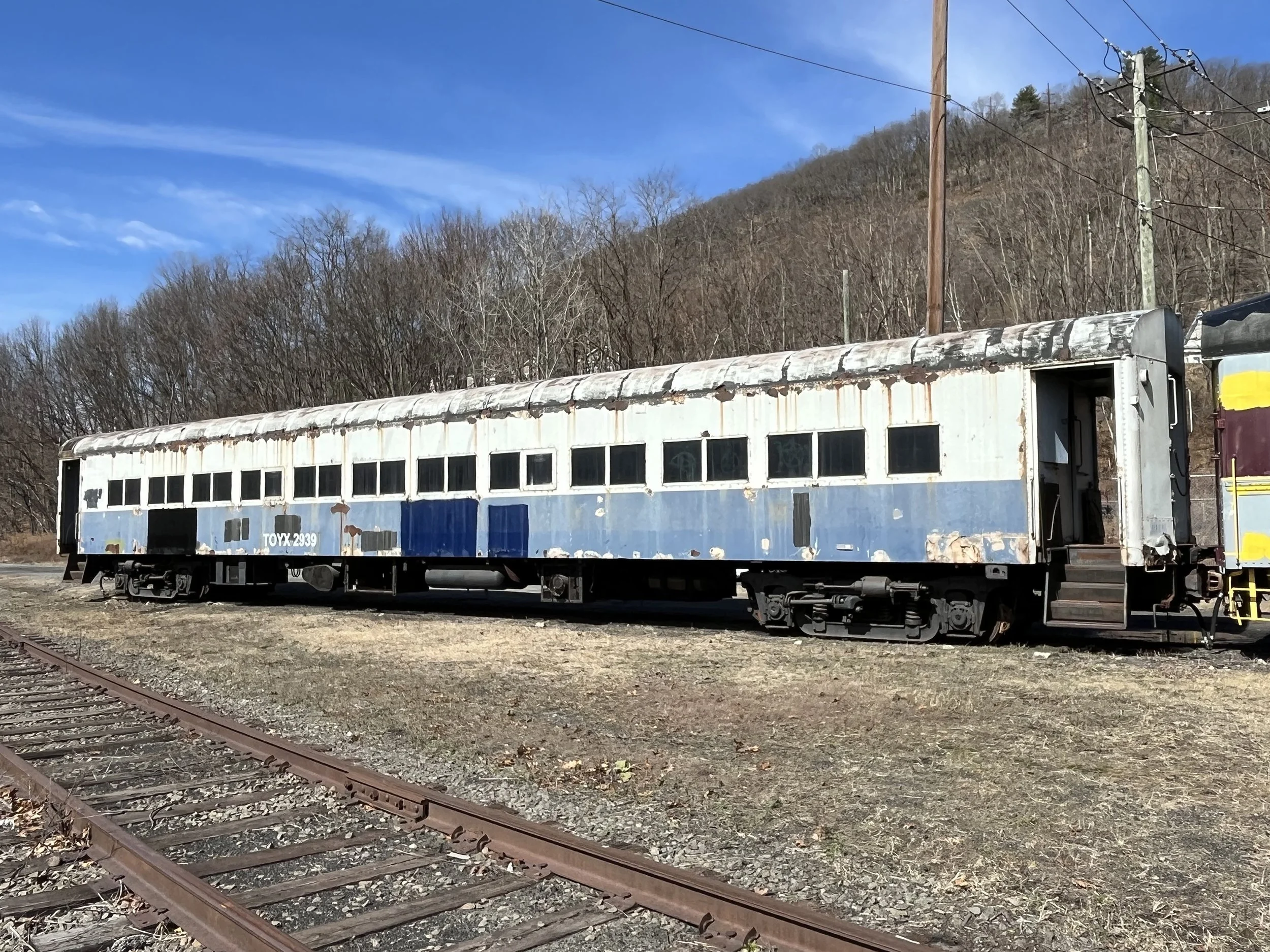 Long Island coach 2939